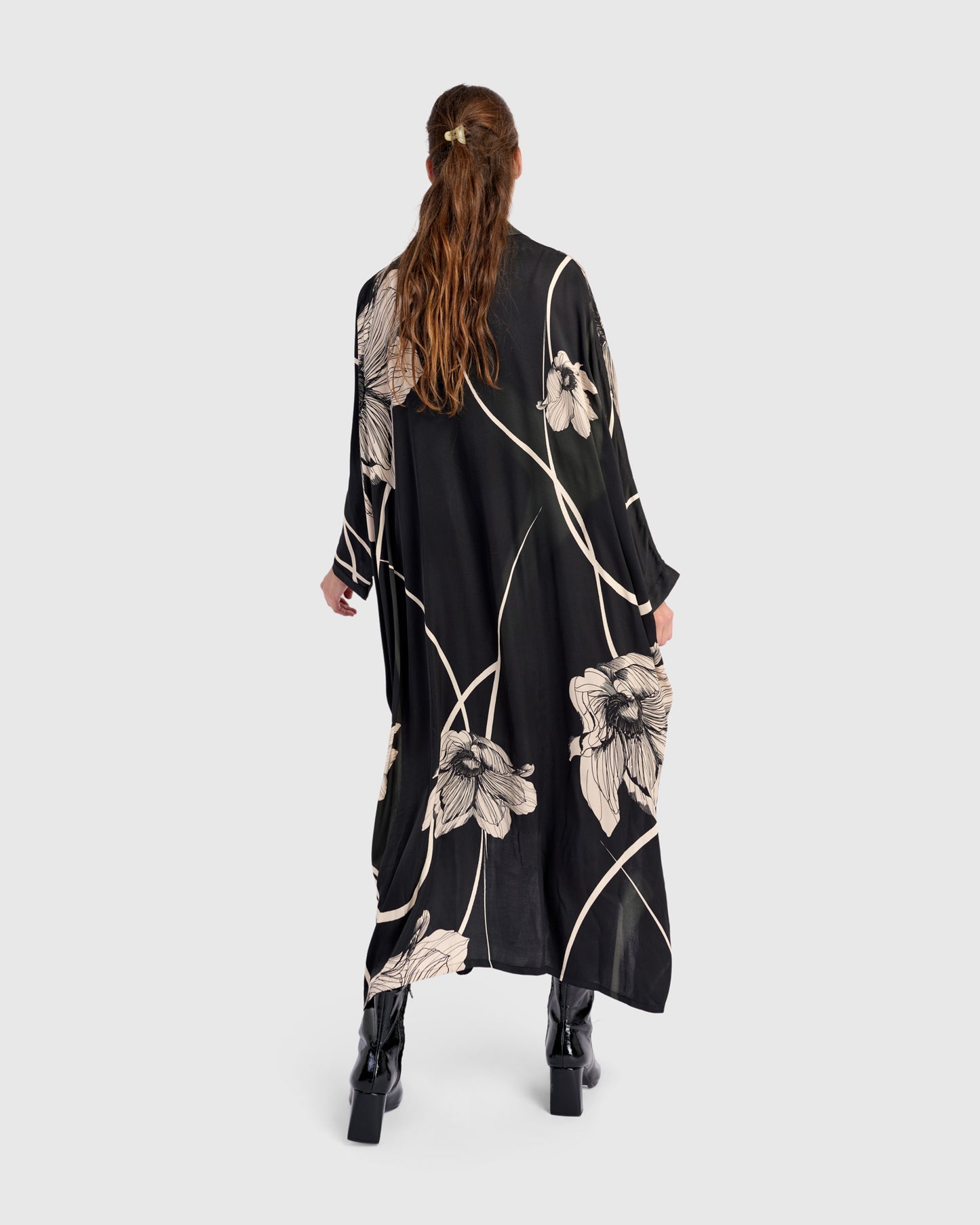 גלבייה חגיגה פרח שמנת