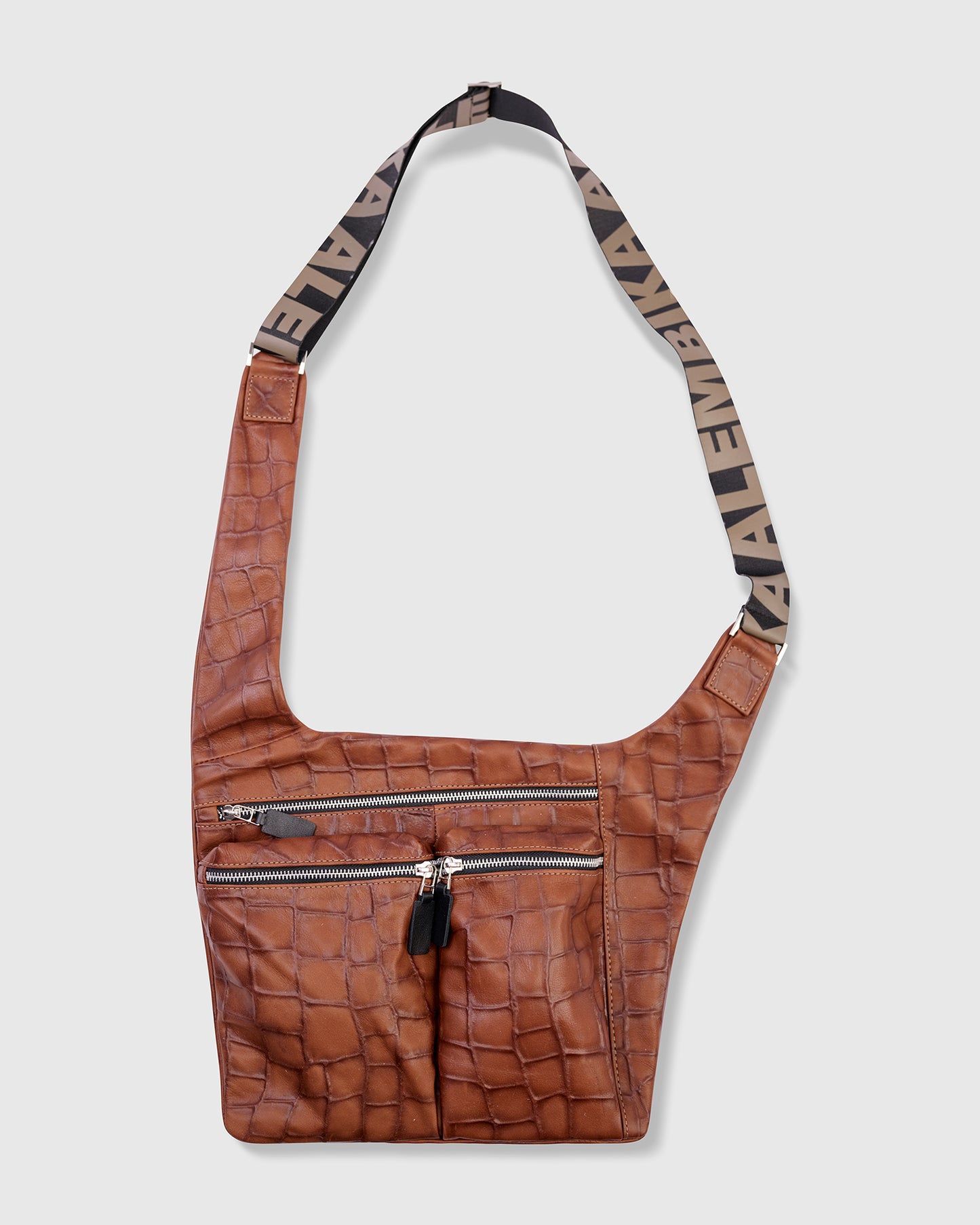 תיק סמיילי קוניאק