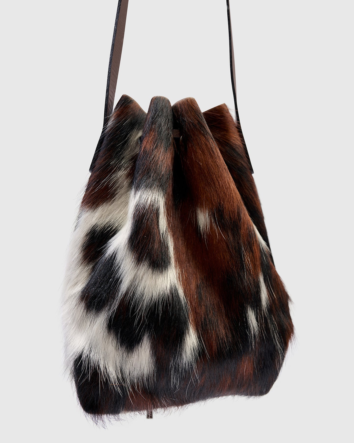 תיק אמיתי טבעי