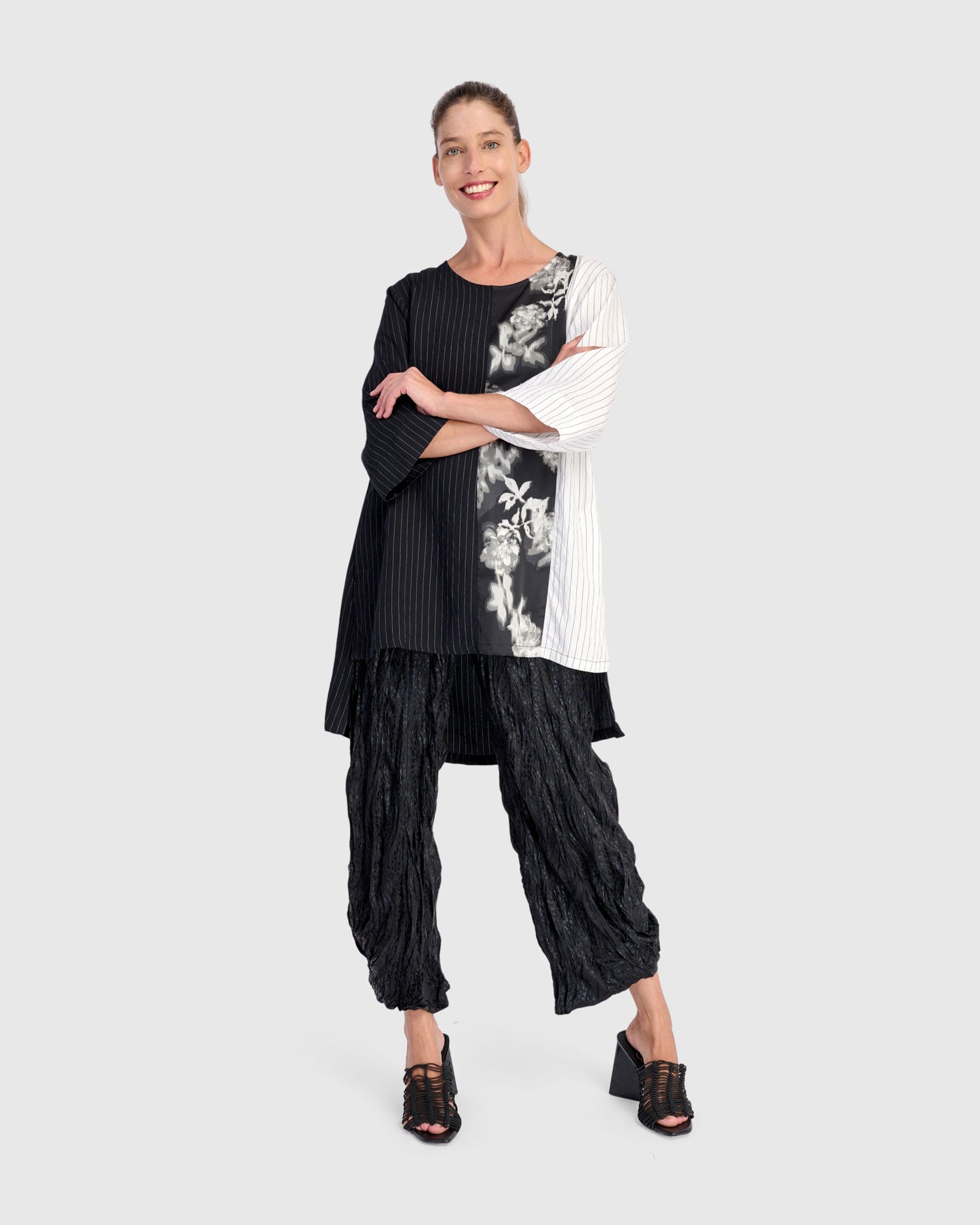 טוניקה שילוש שחור לבן מיקס