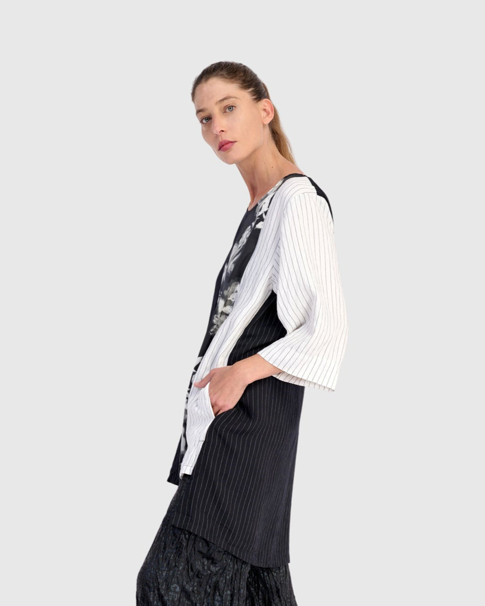 טוניקה שילוש שחור לבן מיקס