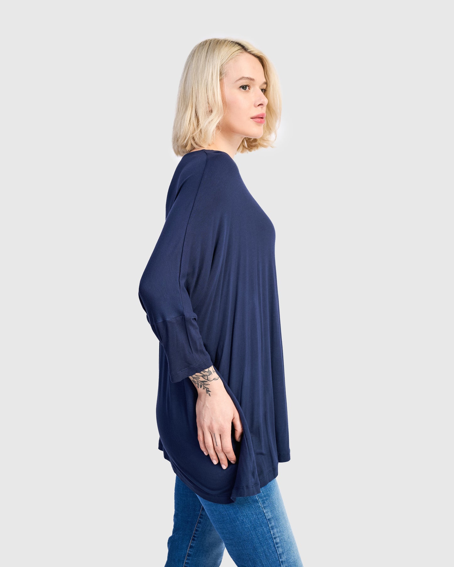 טוניקה רינה נייבי