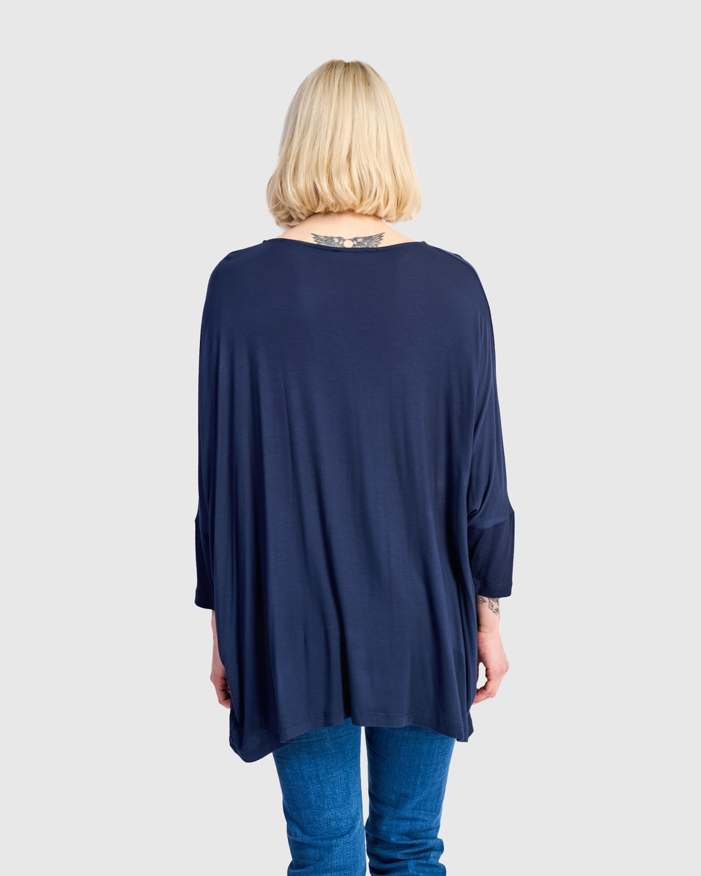 טוניקה רינה נייבי