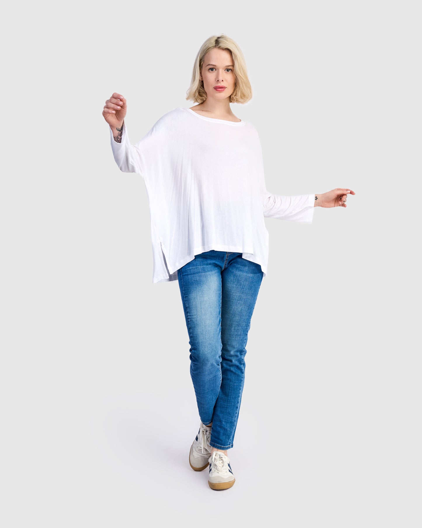 טוניקה רינה שמאל לבנה