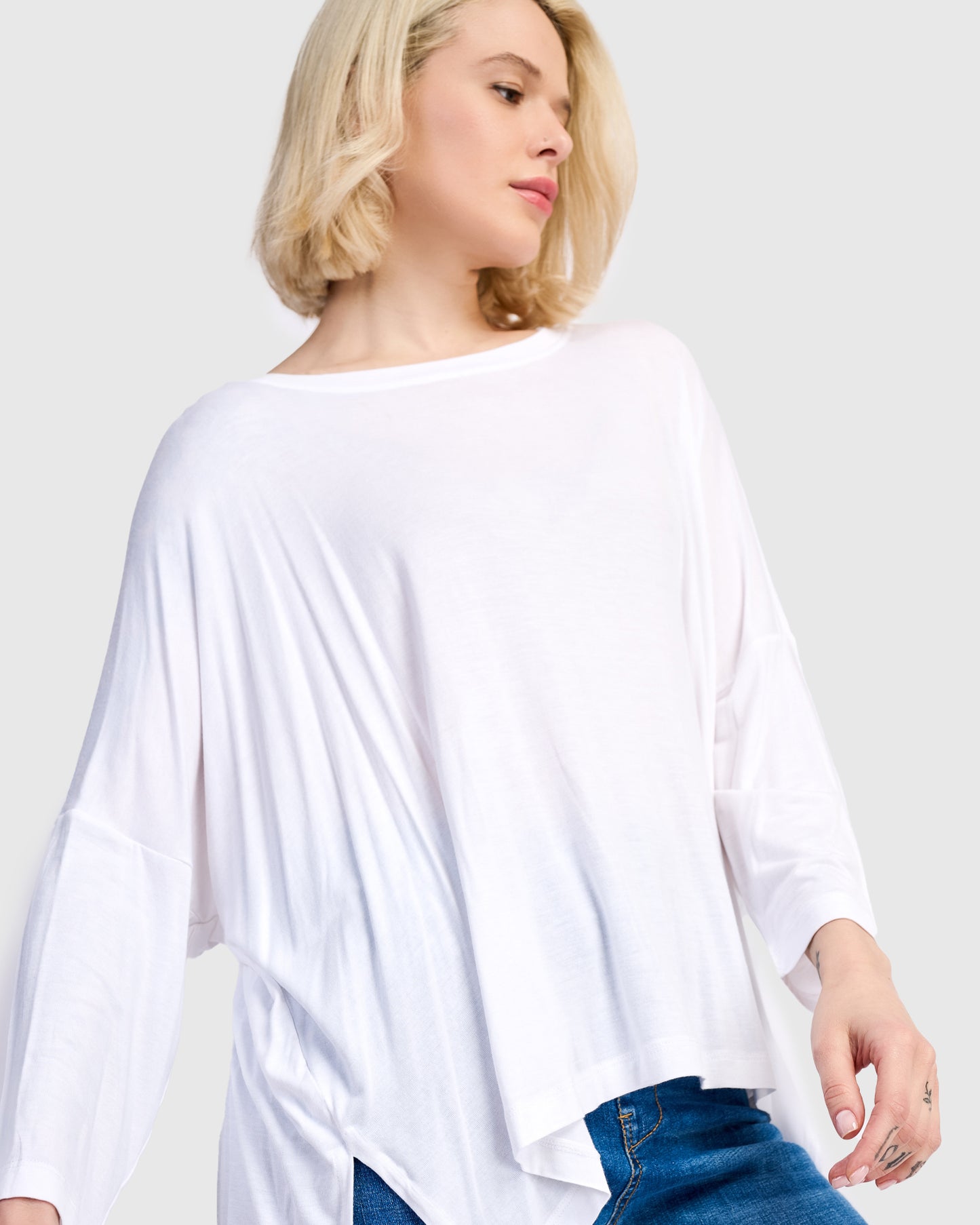 טוניקה רינה שמאל לבנה