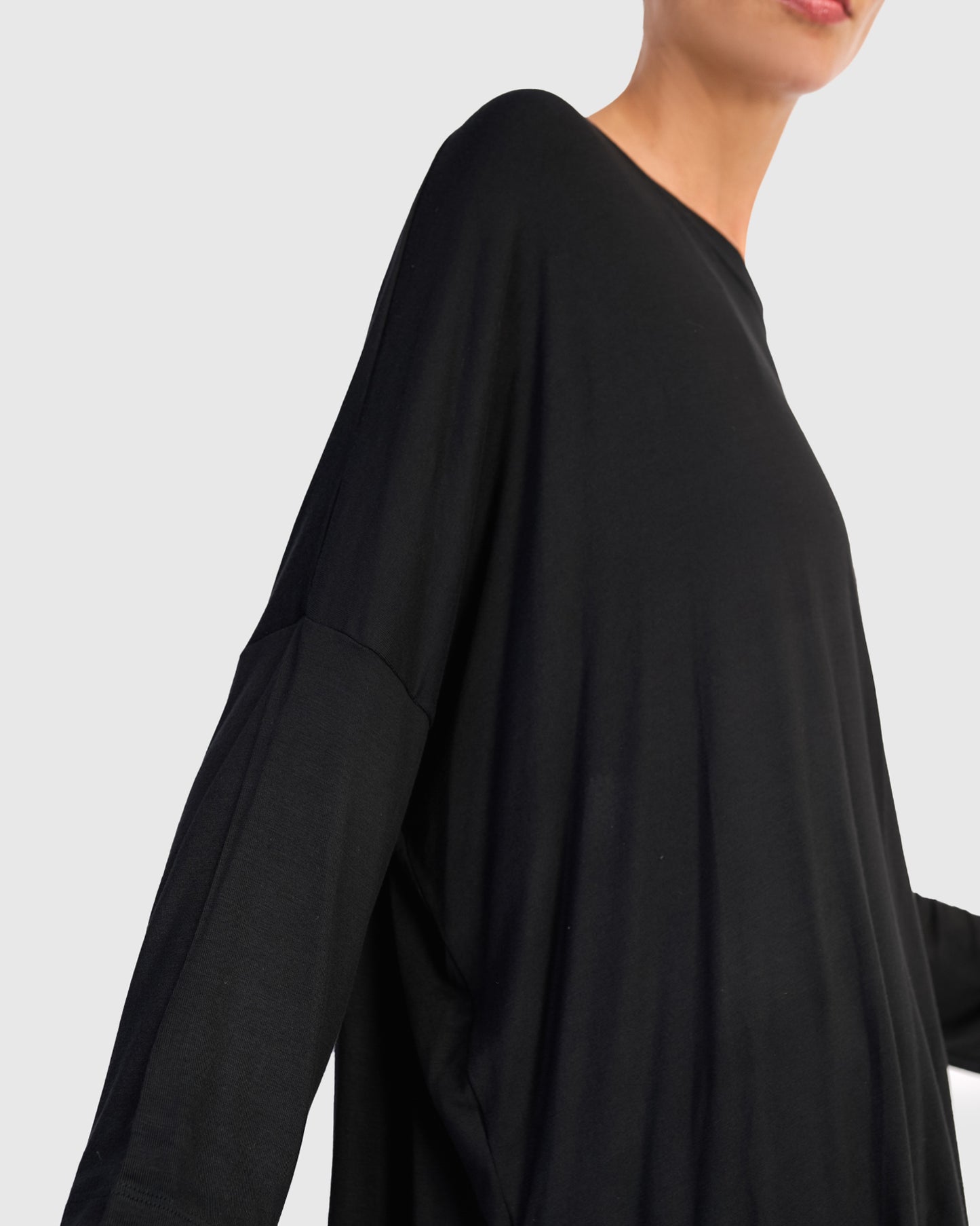 טוניקה רינה שמאל שחורה