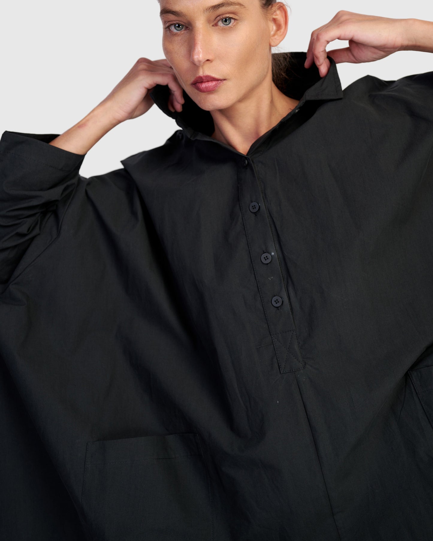 טוניקה רנה ב' אריג שחורה