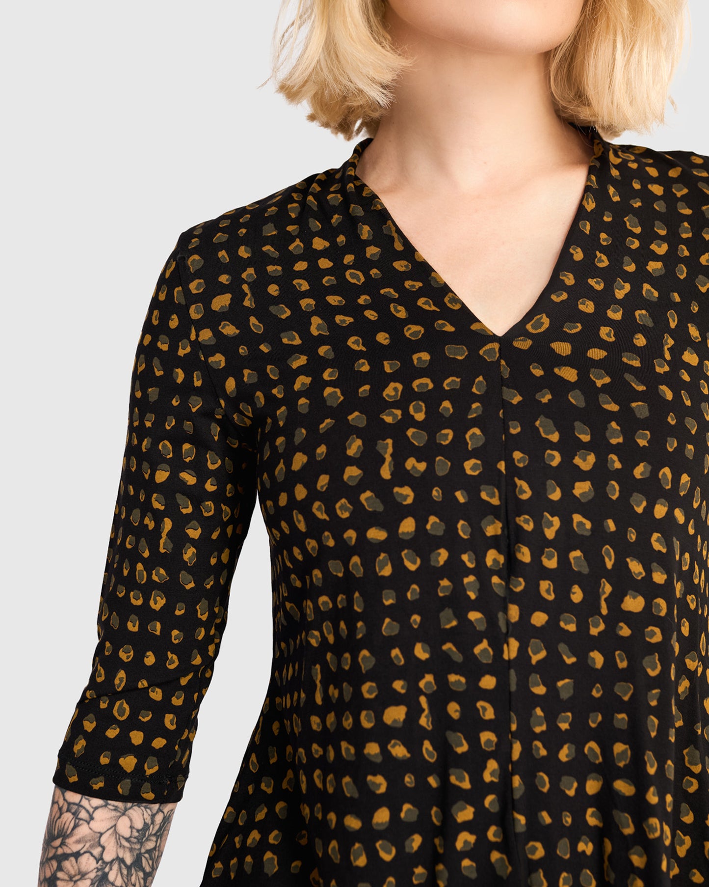 טוניקה דובדבנית מנומרת