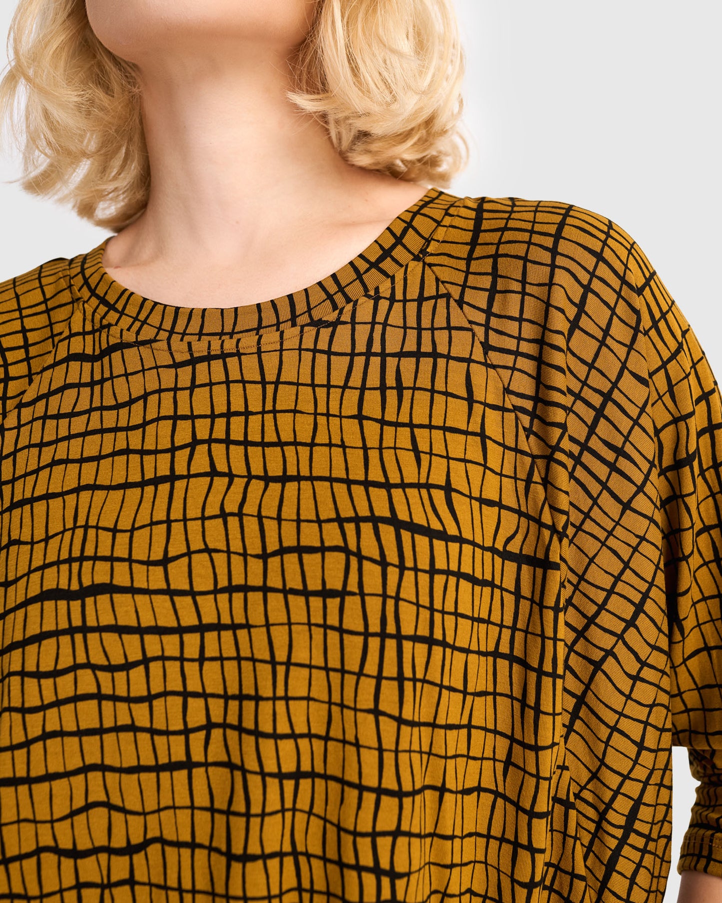 טוניקה חסידה מודפסת חרדל