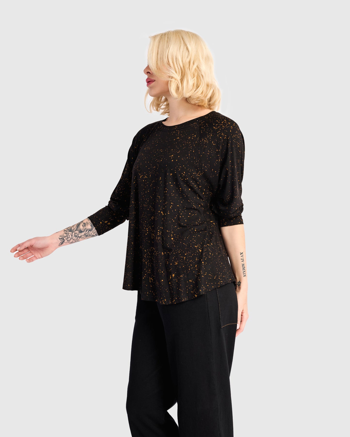 טוניקה חסידה נקודות חום