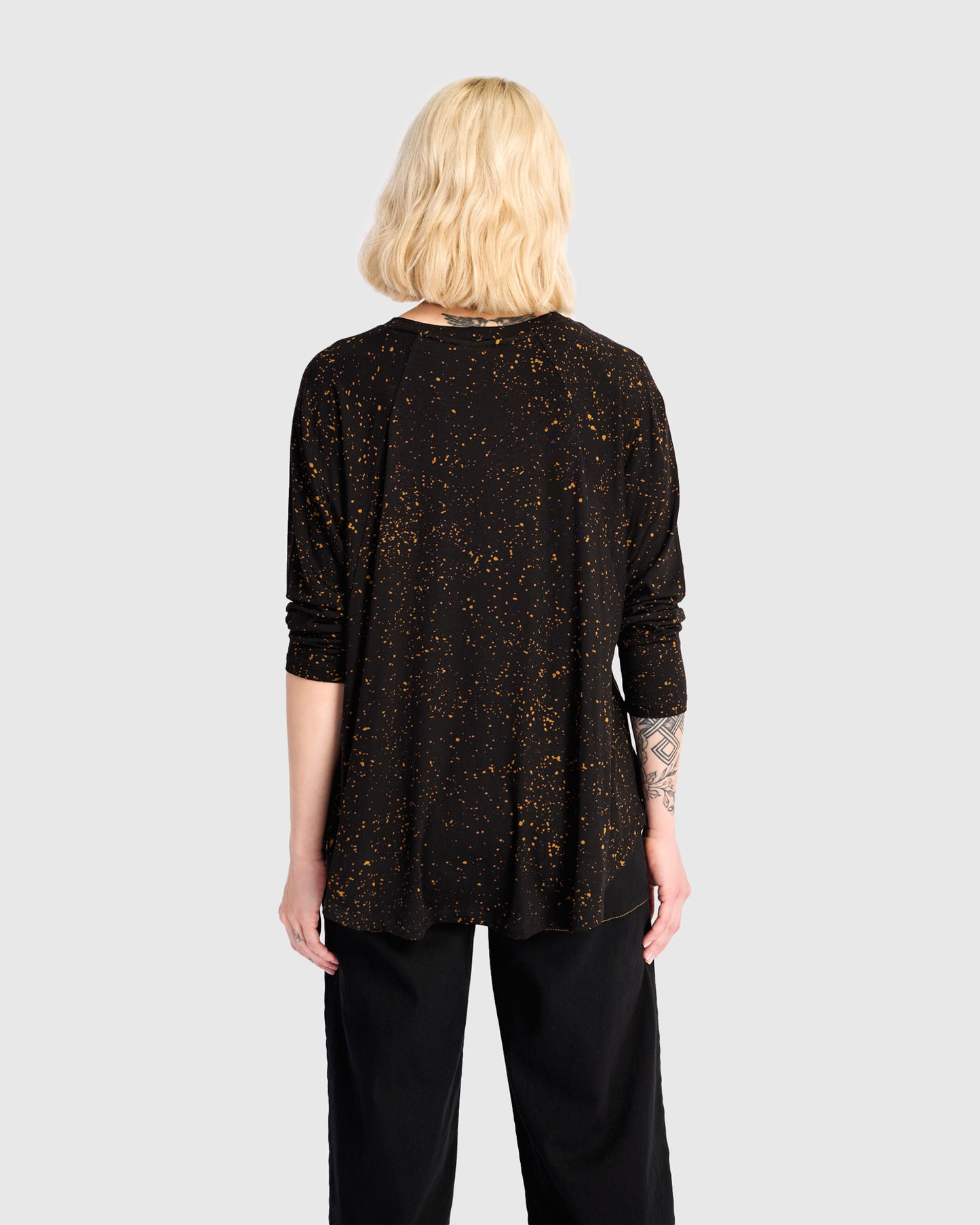 טוניקה חסידה נקודות חום