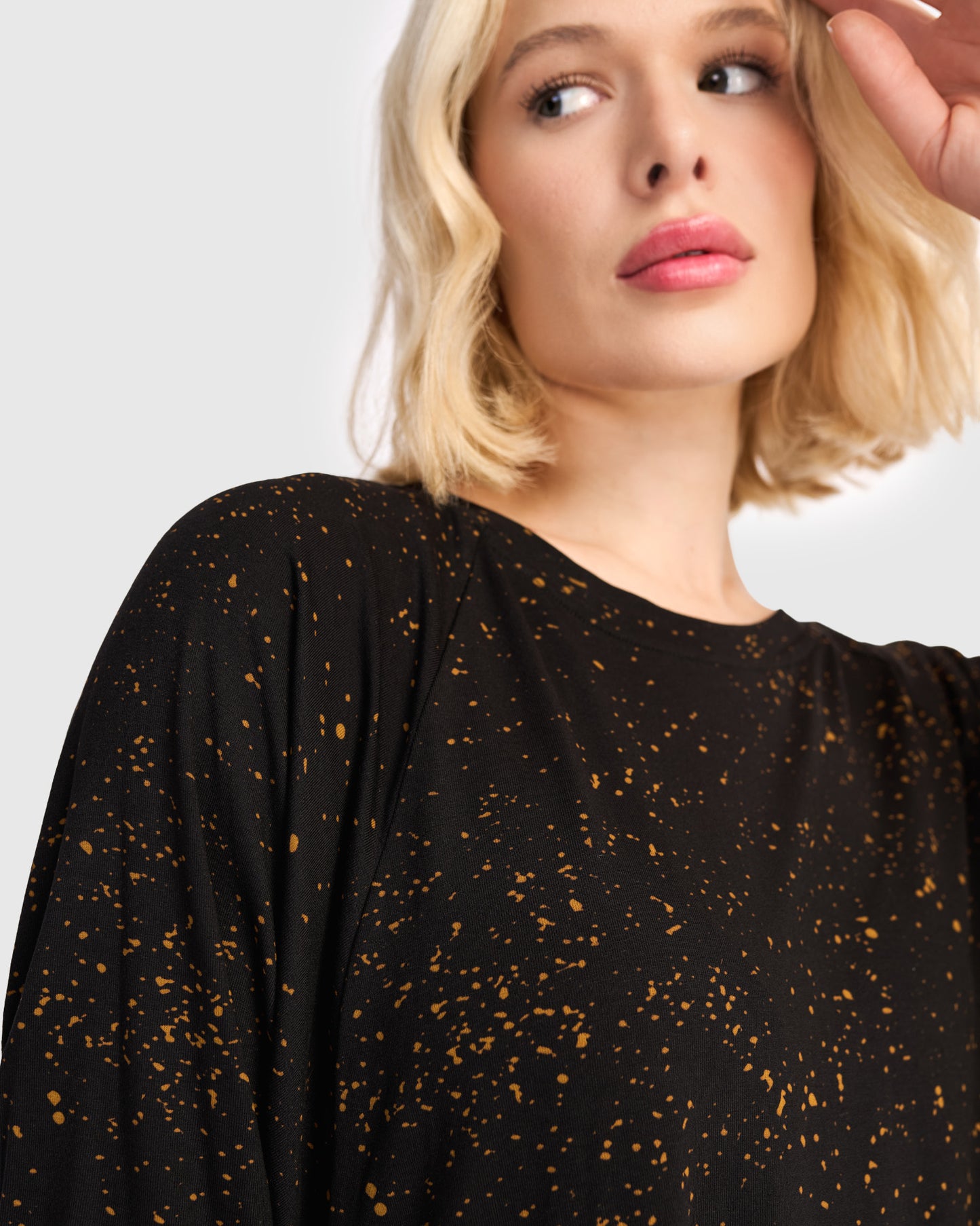 טוניקה חסידה נקודות חום