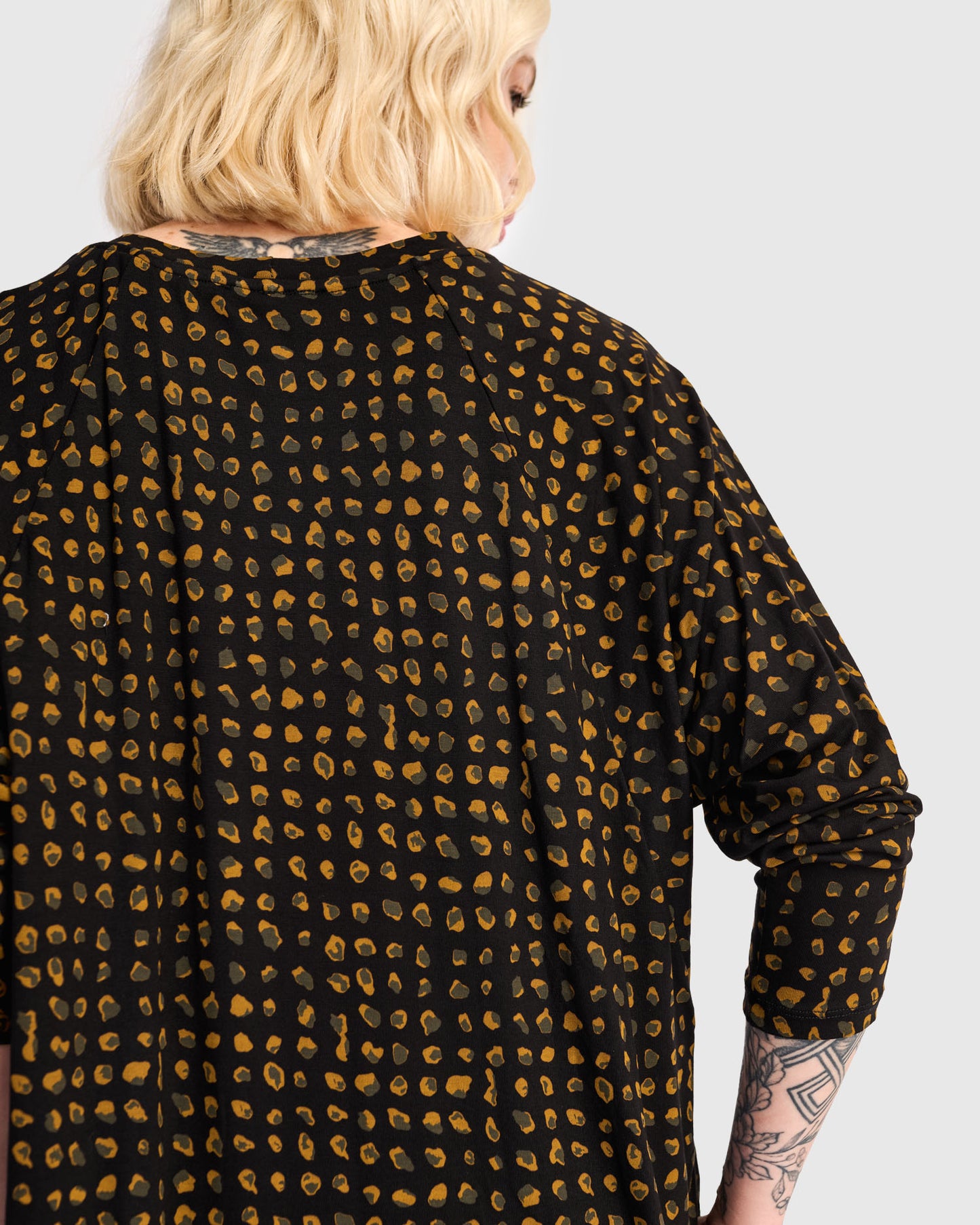 טוניקה חסידה מנומרת