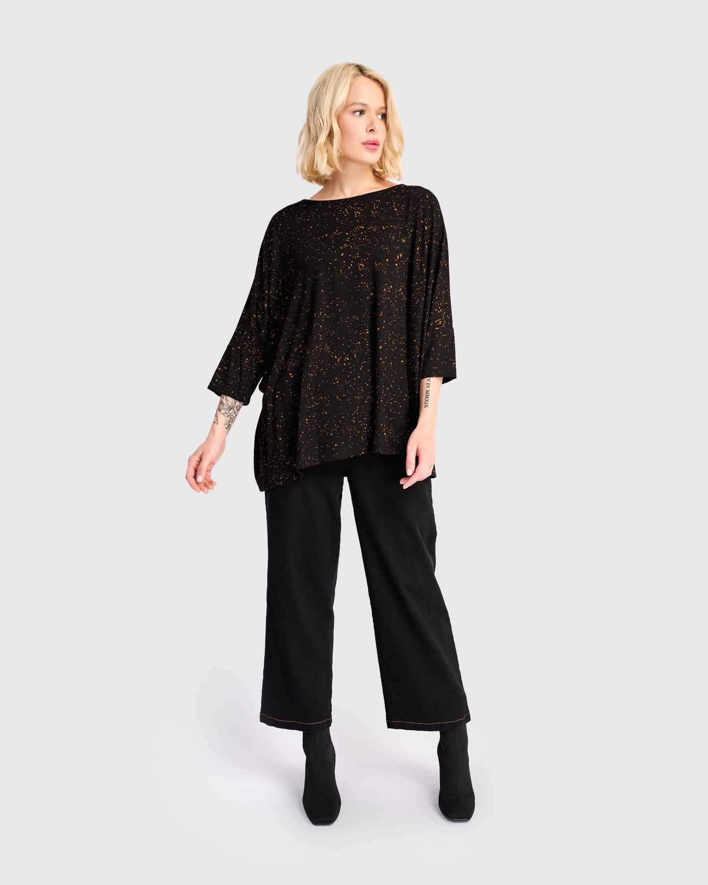 חולצה רינה נקודות חום