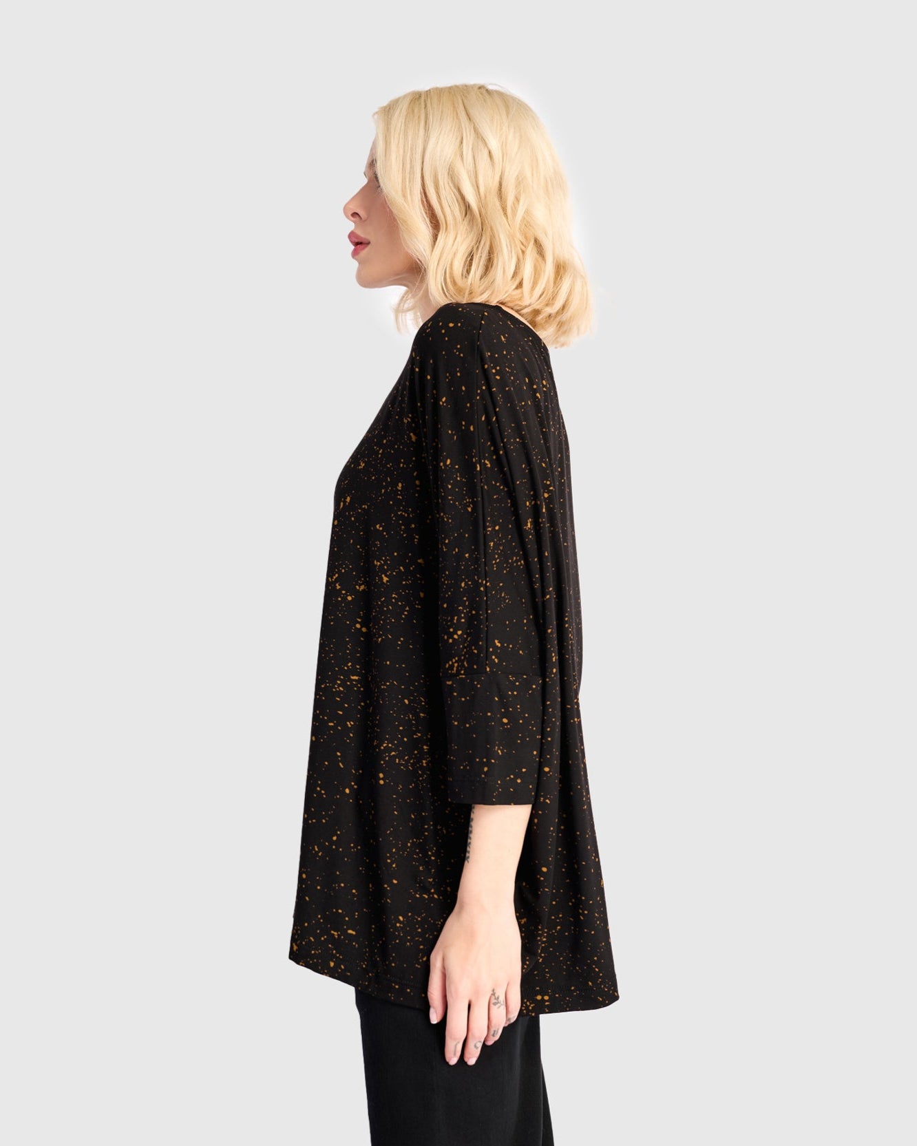 חולצה רינה נקודות חום