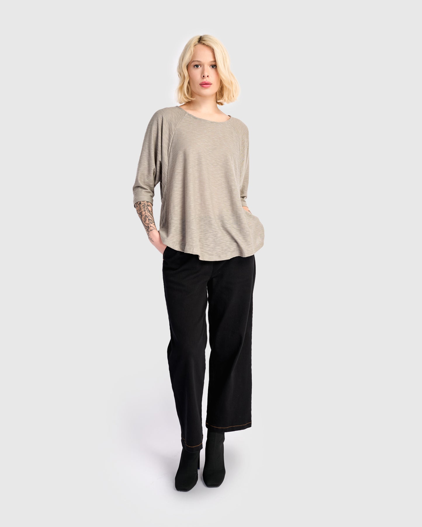 טוניקה חסידה אפורה ריבס