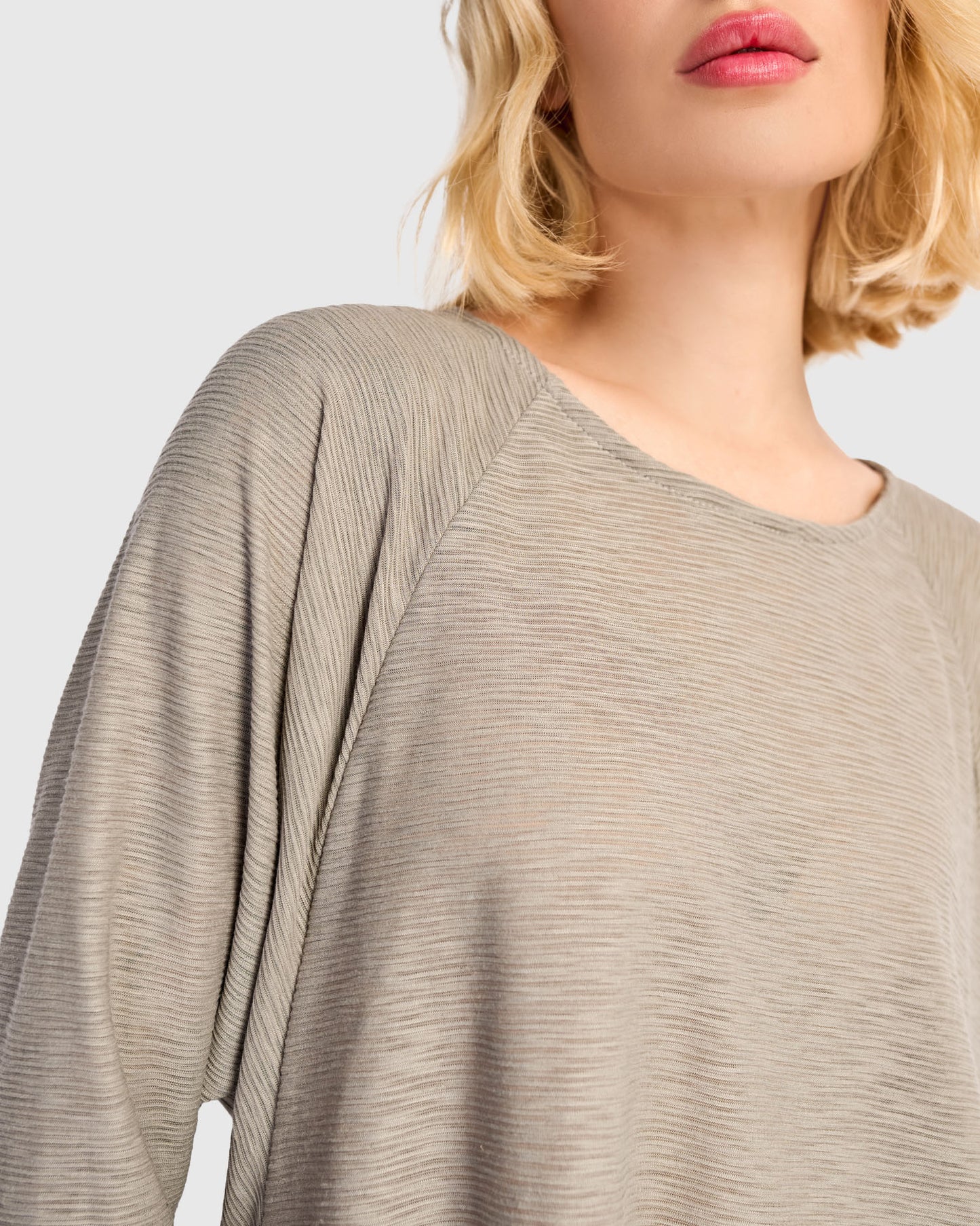 טוניקה חסידה אפורה ריבס