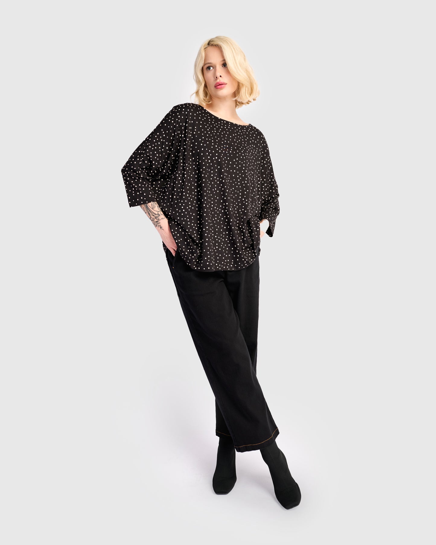 מכנסי בסטי אריג שחור