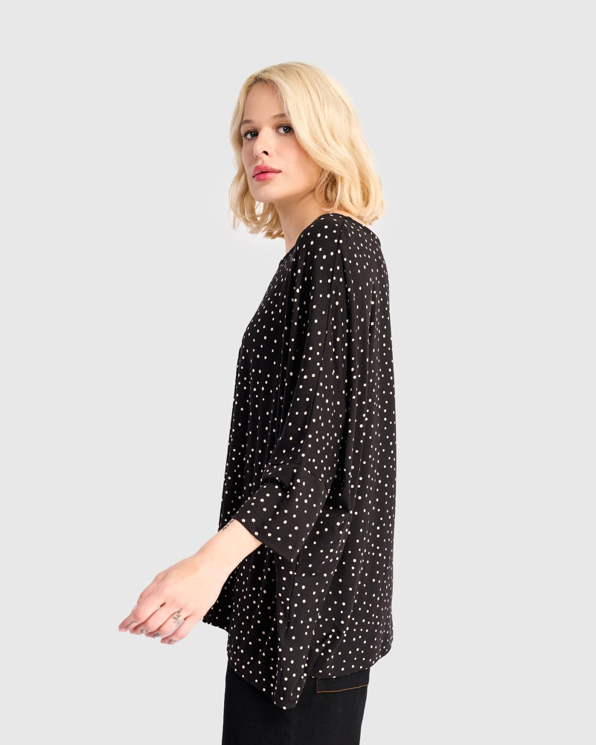 חולצה רינה נקודות שחור
