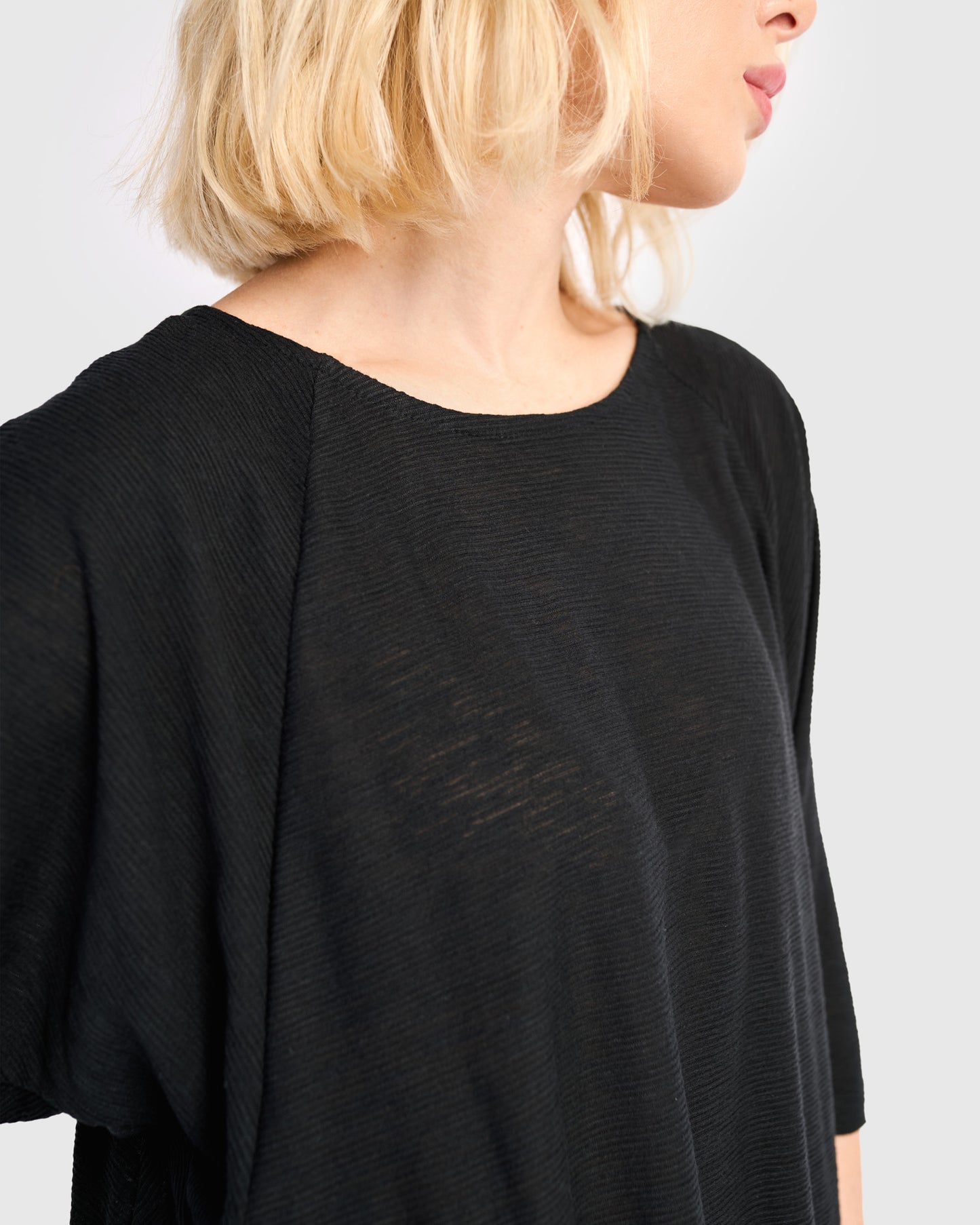 טוניקה חסידה שחורה ריבס