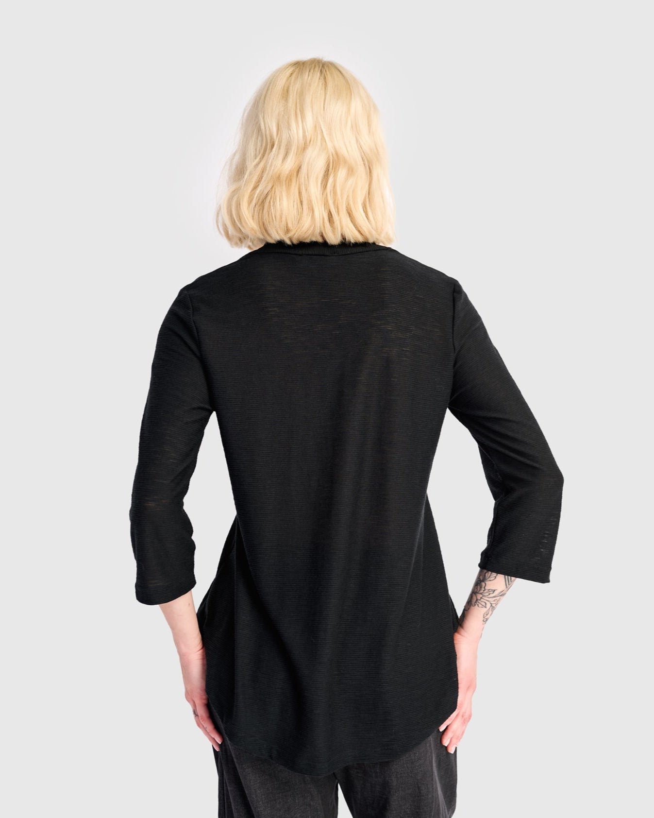 טוניקה דובדבנית שחורה ריבס