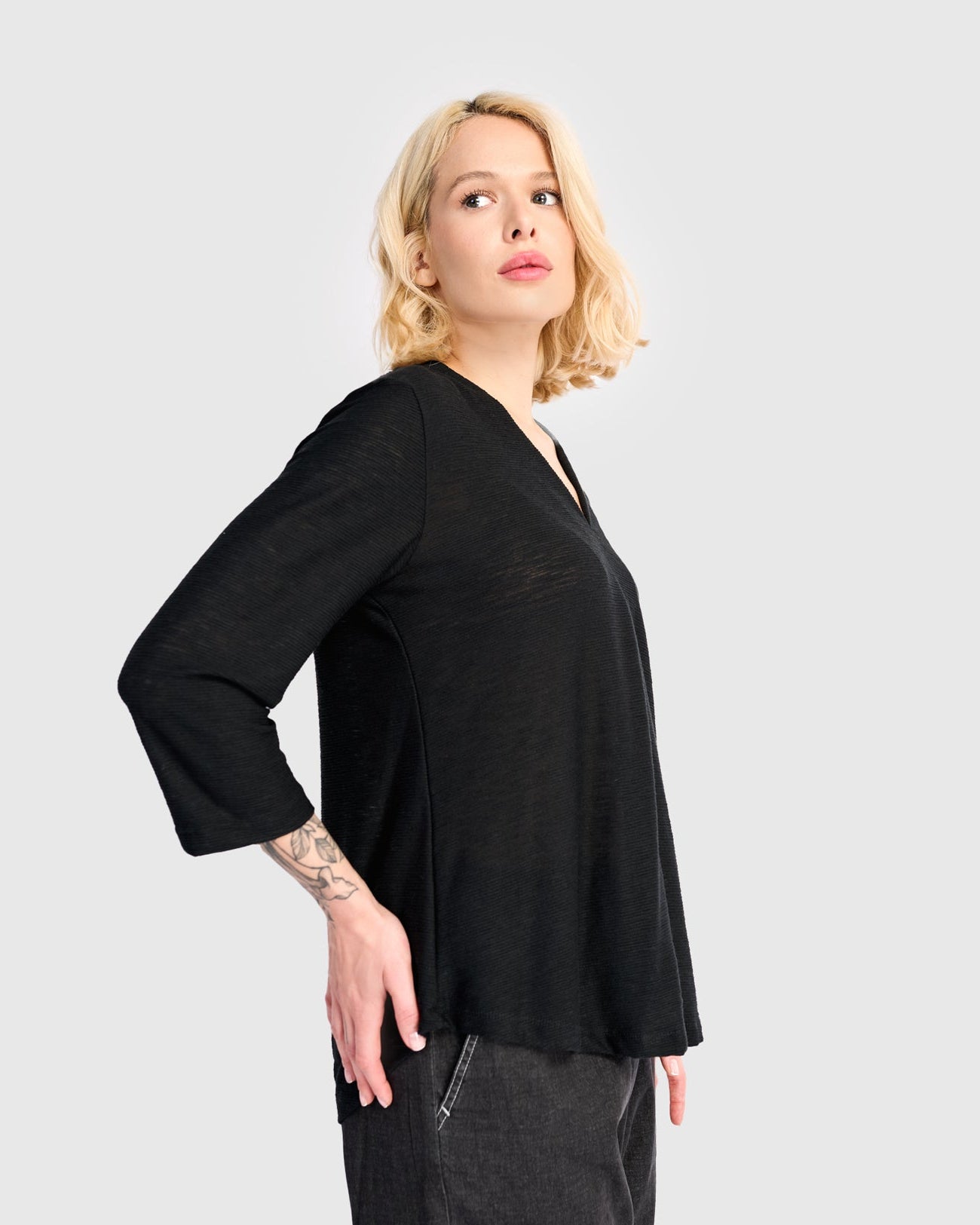 טוניקה דובדבנית שחורה ריבס