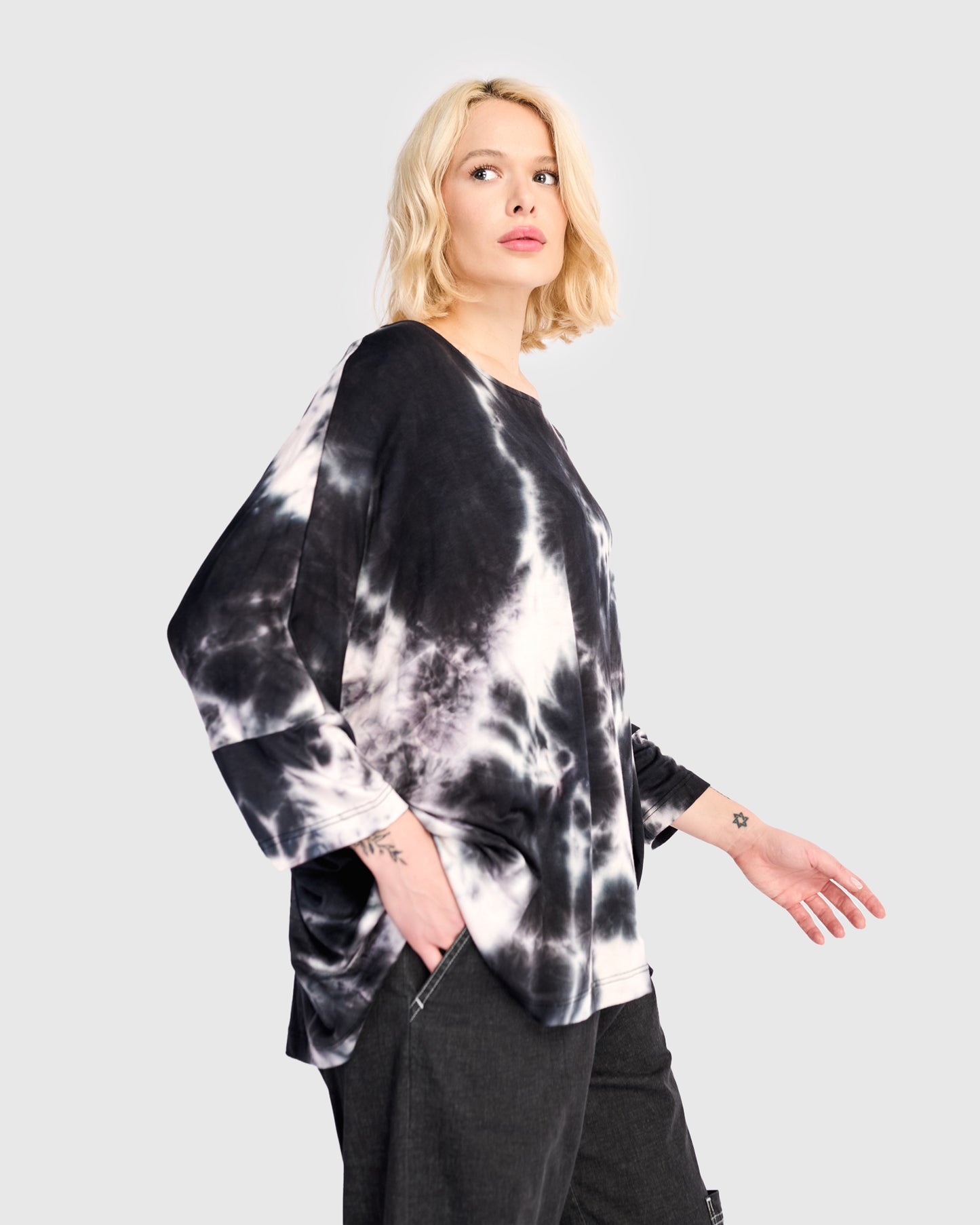 חולצה רינה מודפסת כחולה