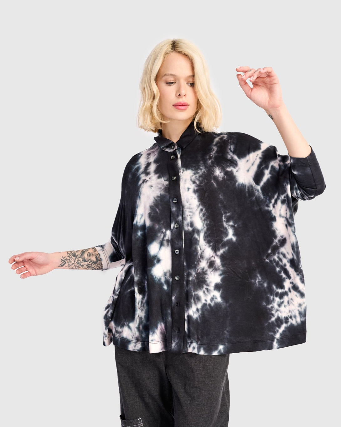 חולצה רינה פולו מודפסת כחולה