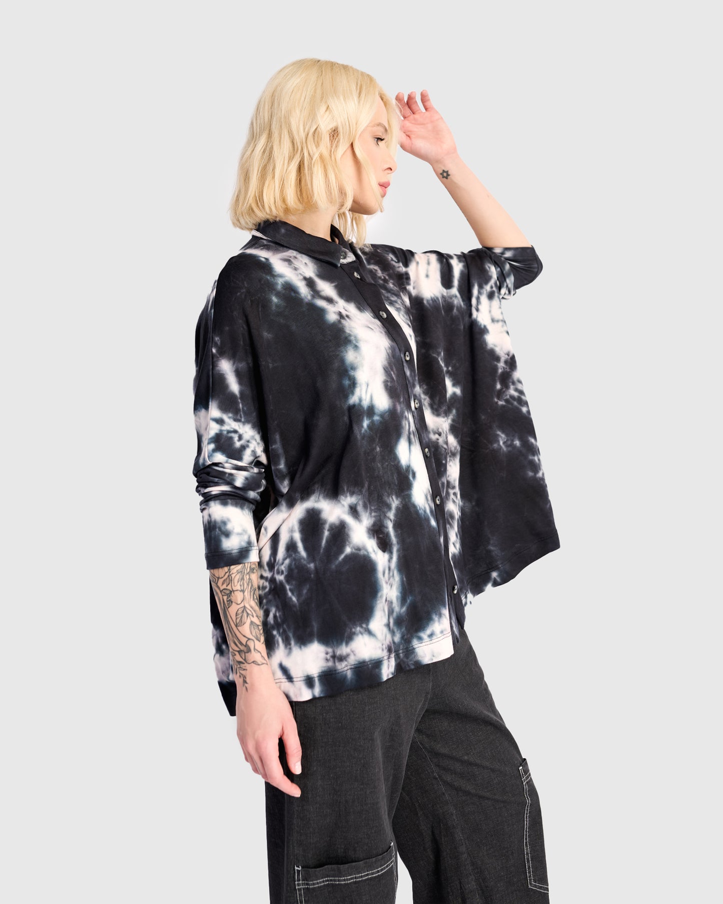 חולצה רינה פולו מודפסת כחולה