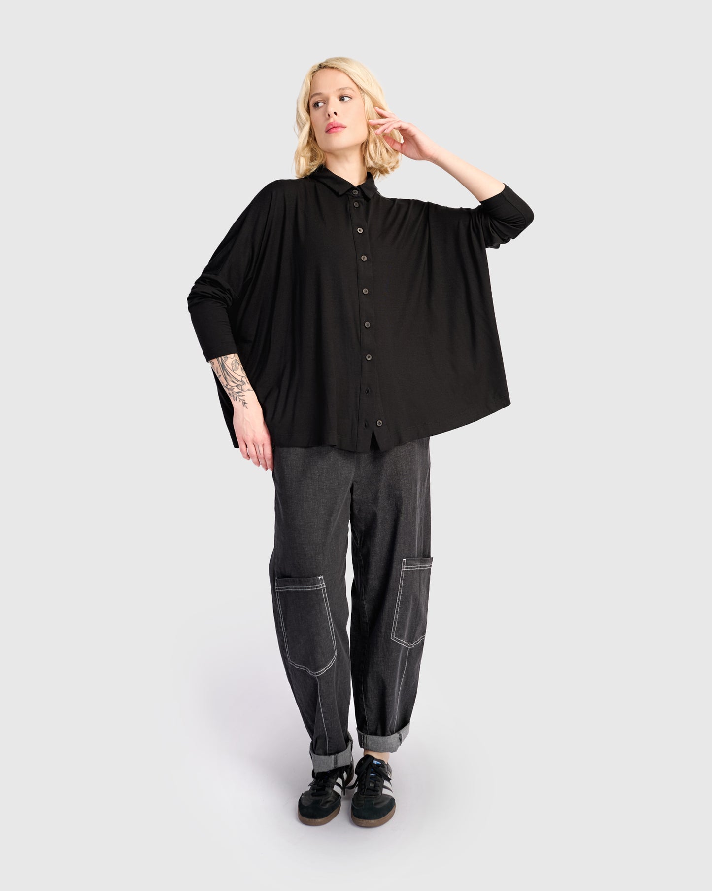 חולצה רינה פולו שחורה