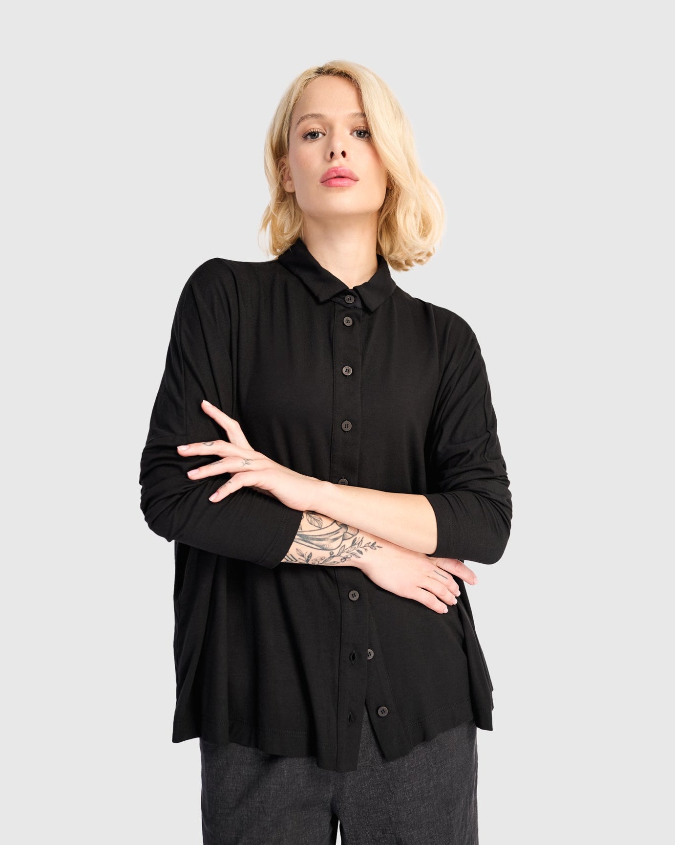 חולצה רינה פולו שחורה