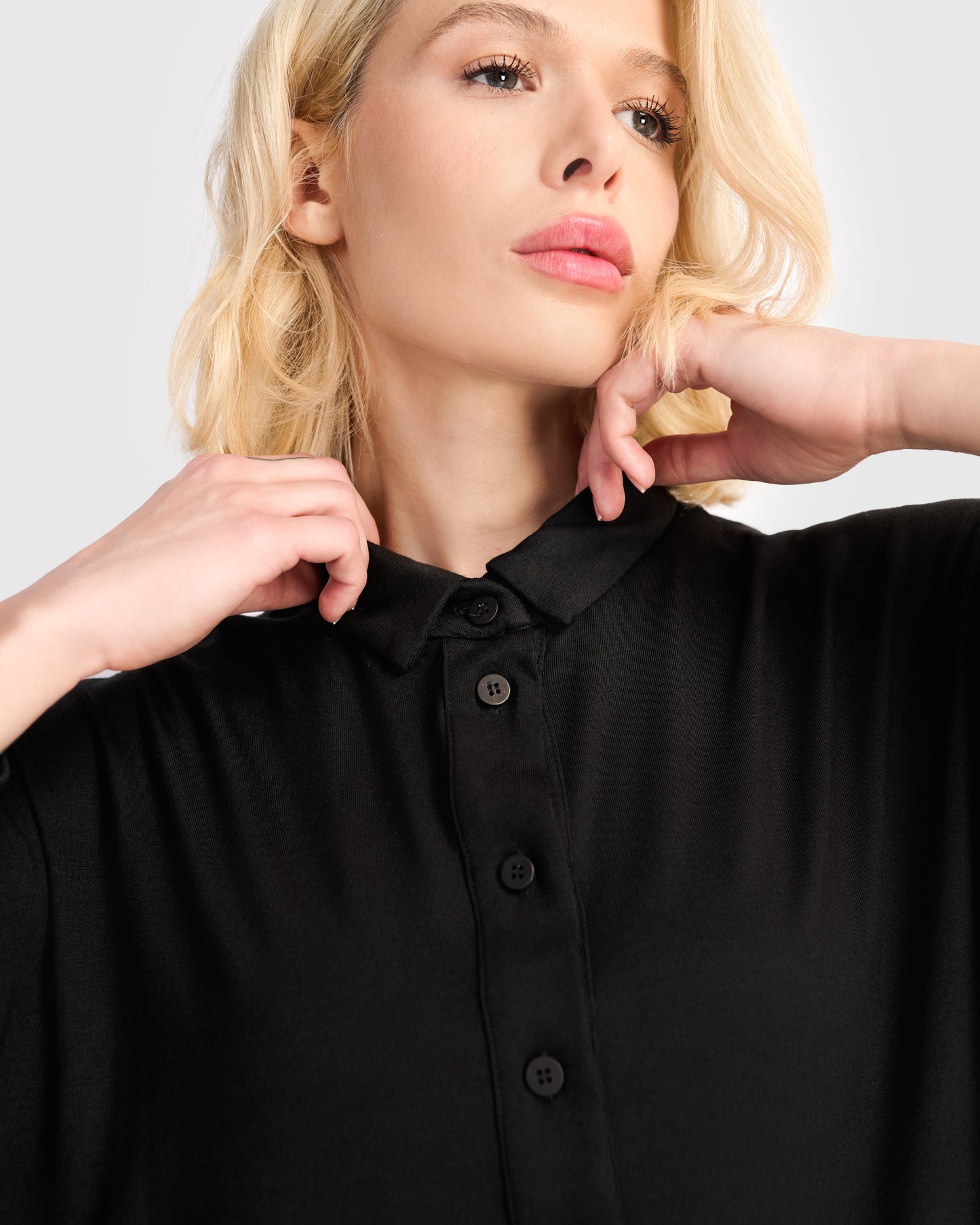 חולצה רינה פולו שחורה