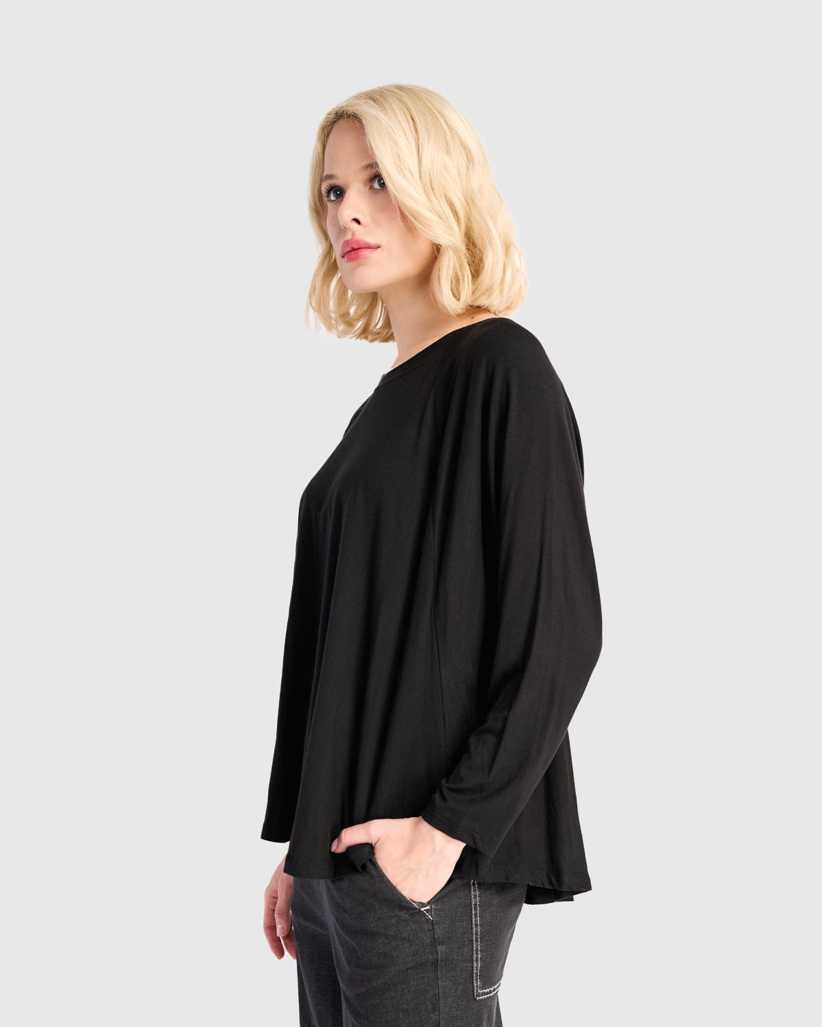 טוניקה חסידה שחורה