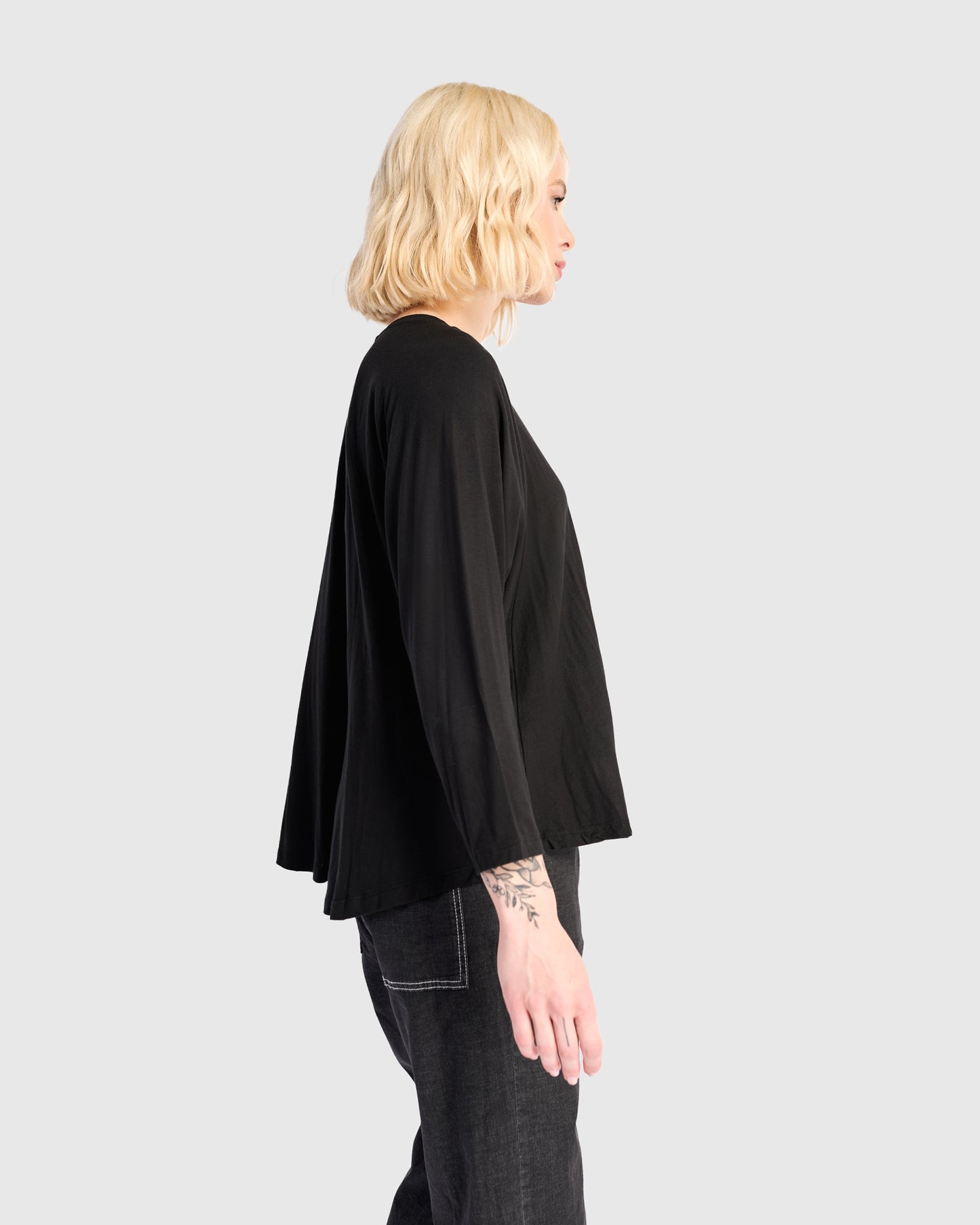 טוניקה חסידה שחורה