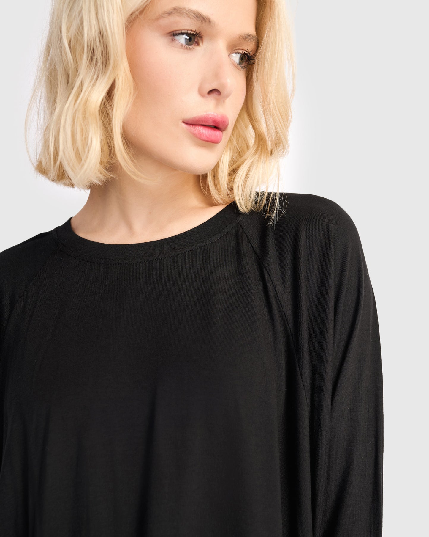 טוניקה חסידה שחורה