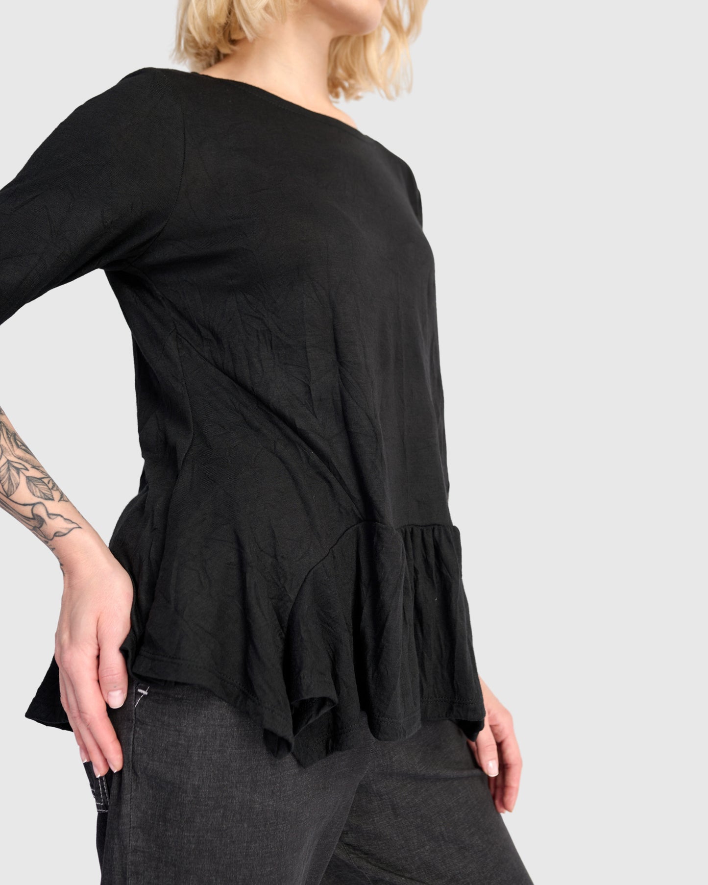 טישירט בלרינה שחורה