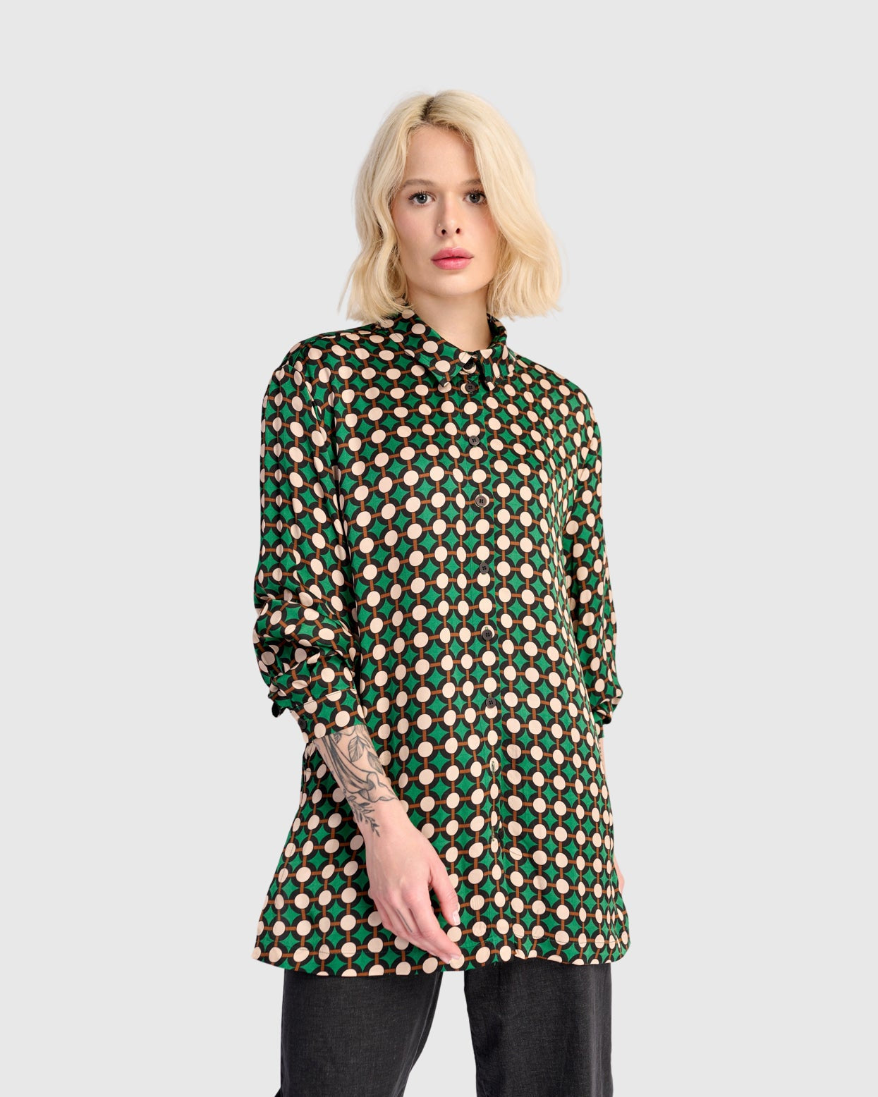 חולצה כפרה מודפסת ירוקה