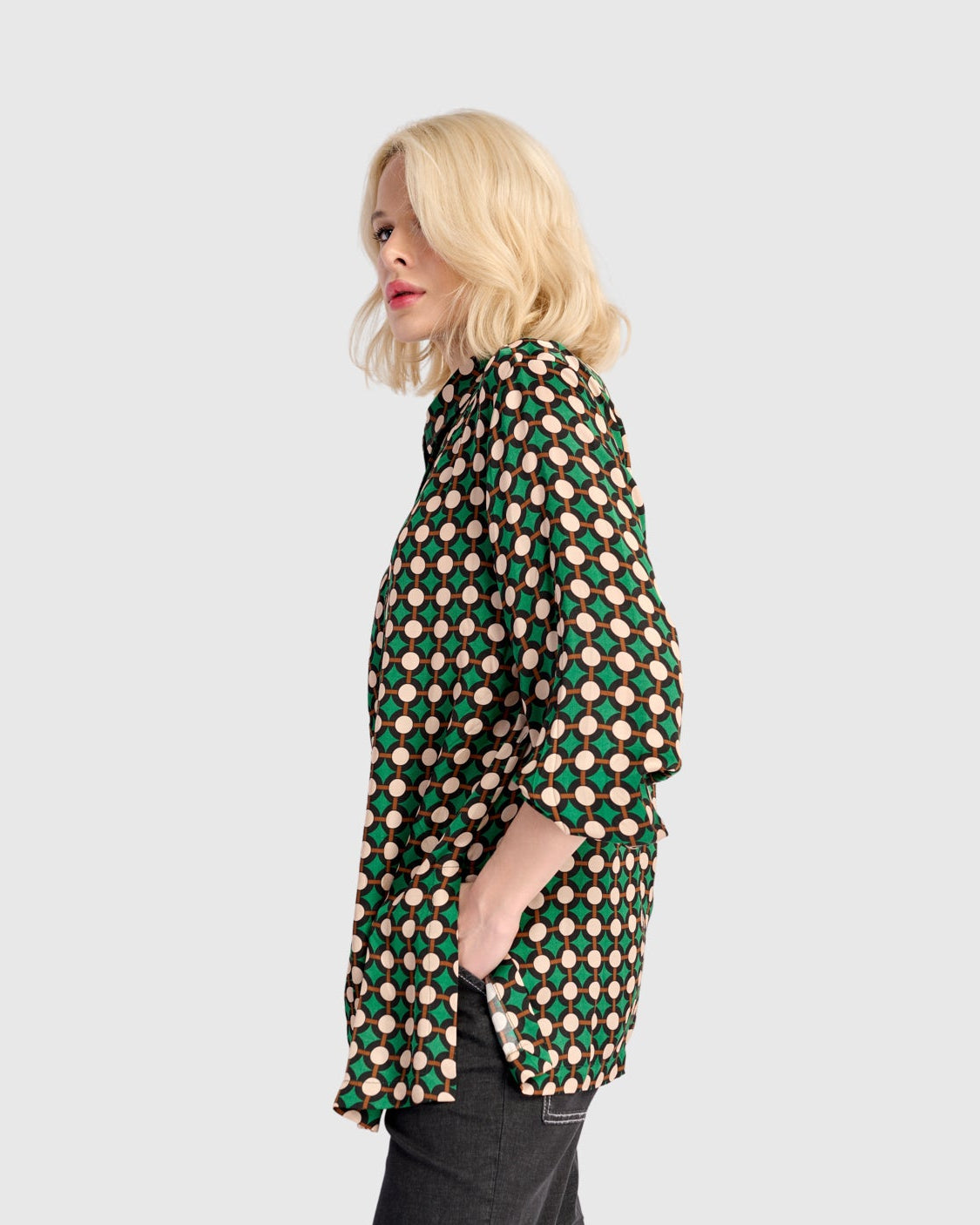 חולצה כפרה מודפסת ירוקה