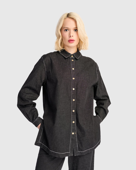 חולצה כפרה ג'ינס שחורה