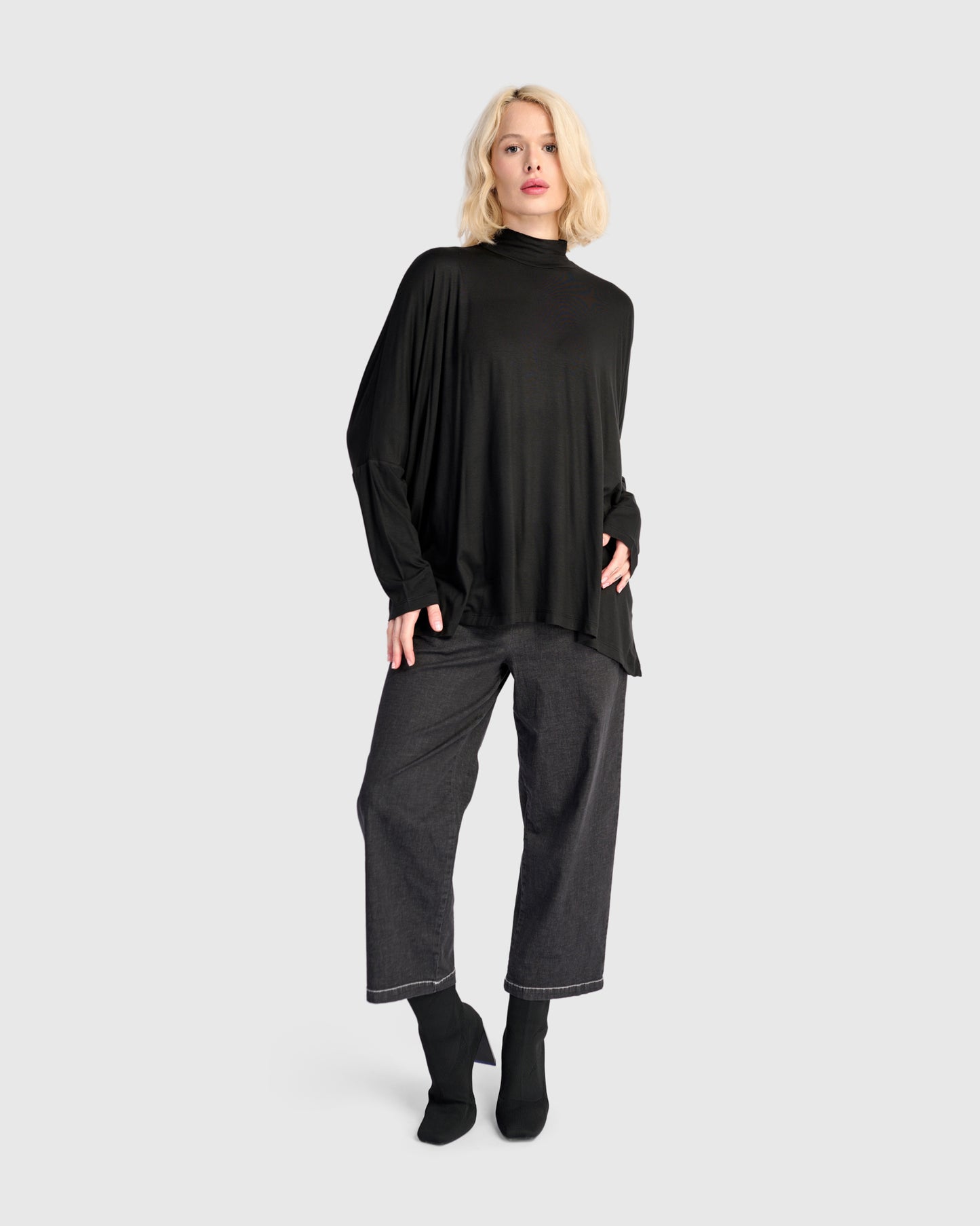 חולצה רינה גולף שחורה