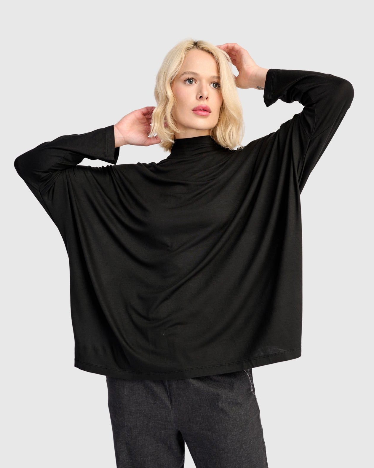 חולצה רינה גולף שחורה