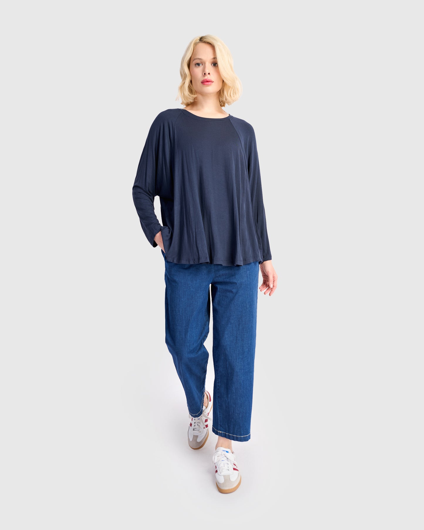 טוניקה חסידה נייבי