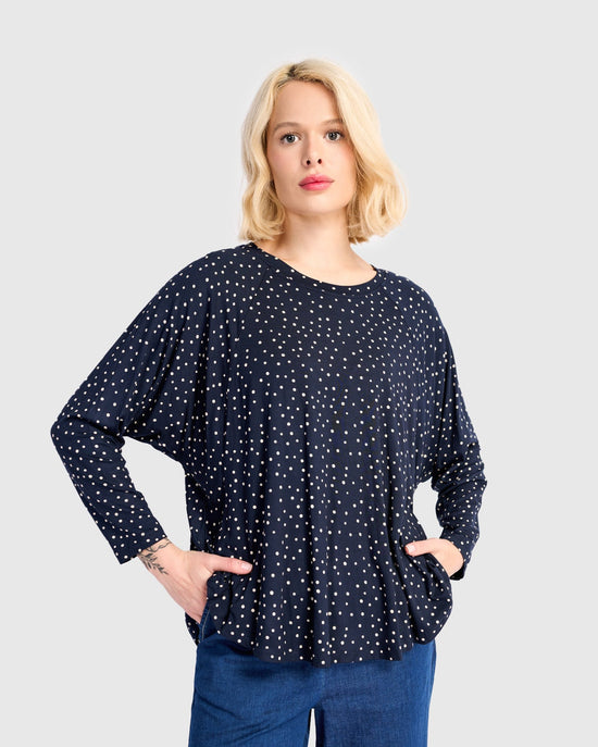 טוניקה חסידה נקודות נייבי