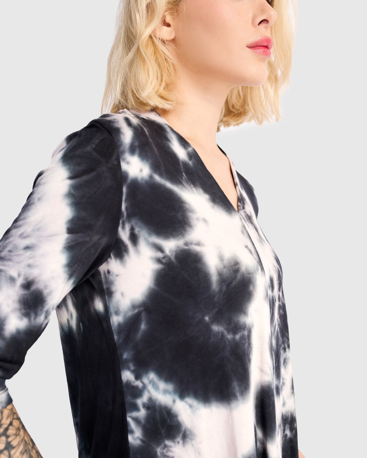 טוניקה דובדבנית מודפסת כחולה