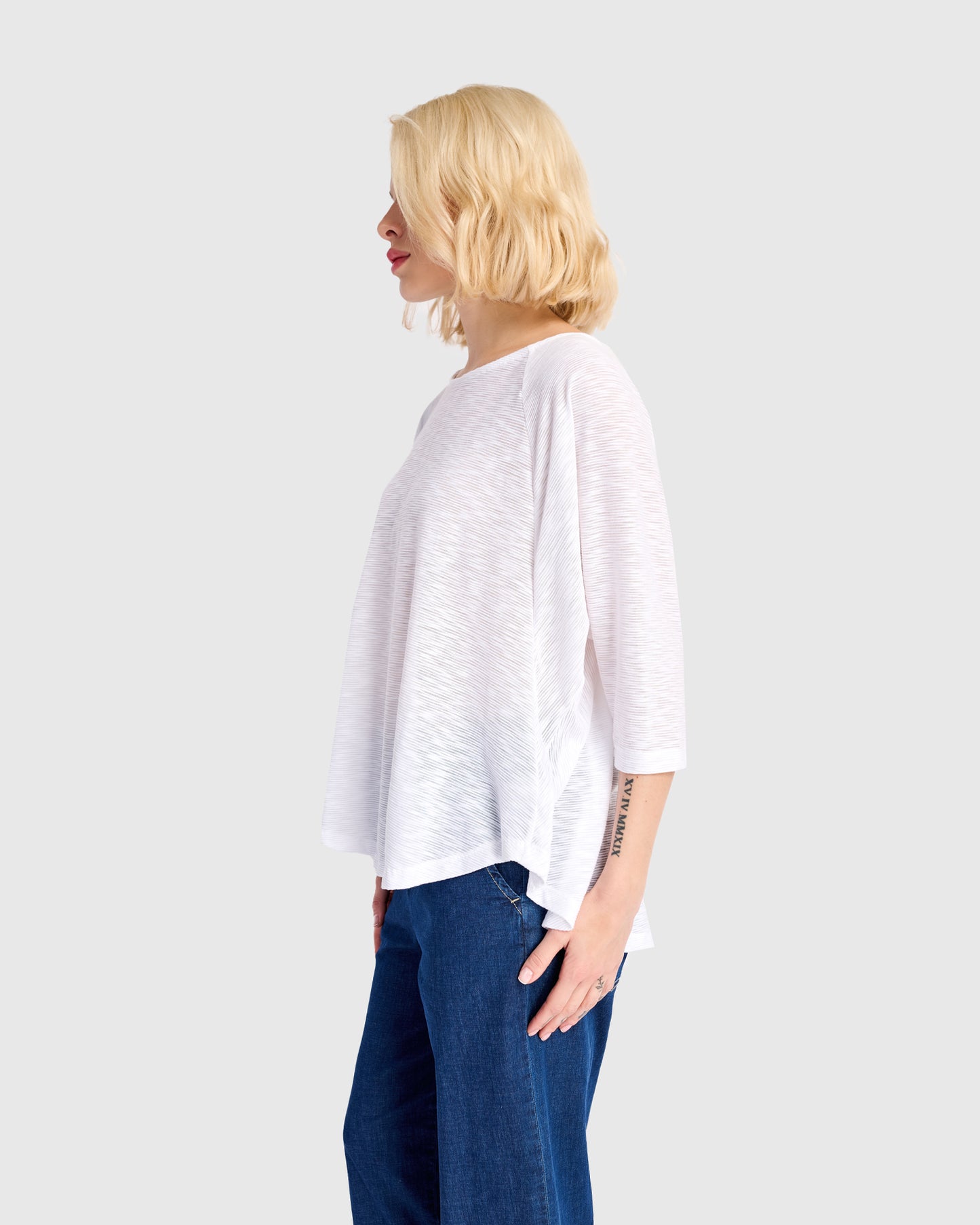 טוניקה חסידה לבנה ריבס