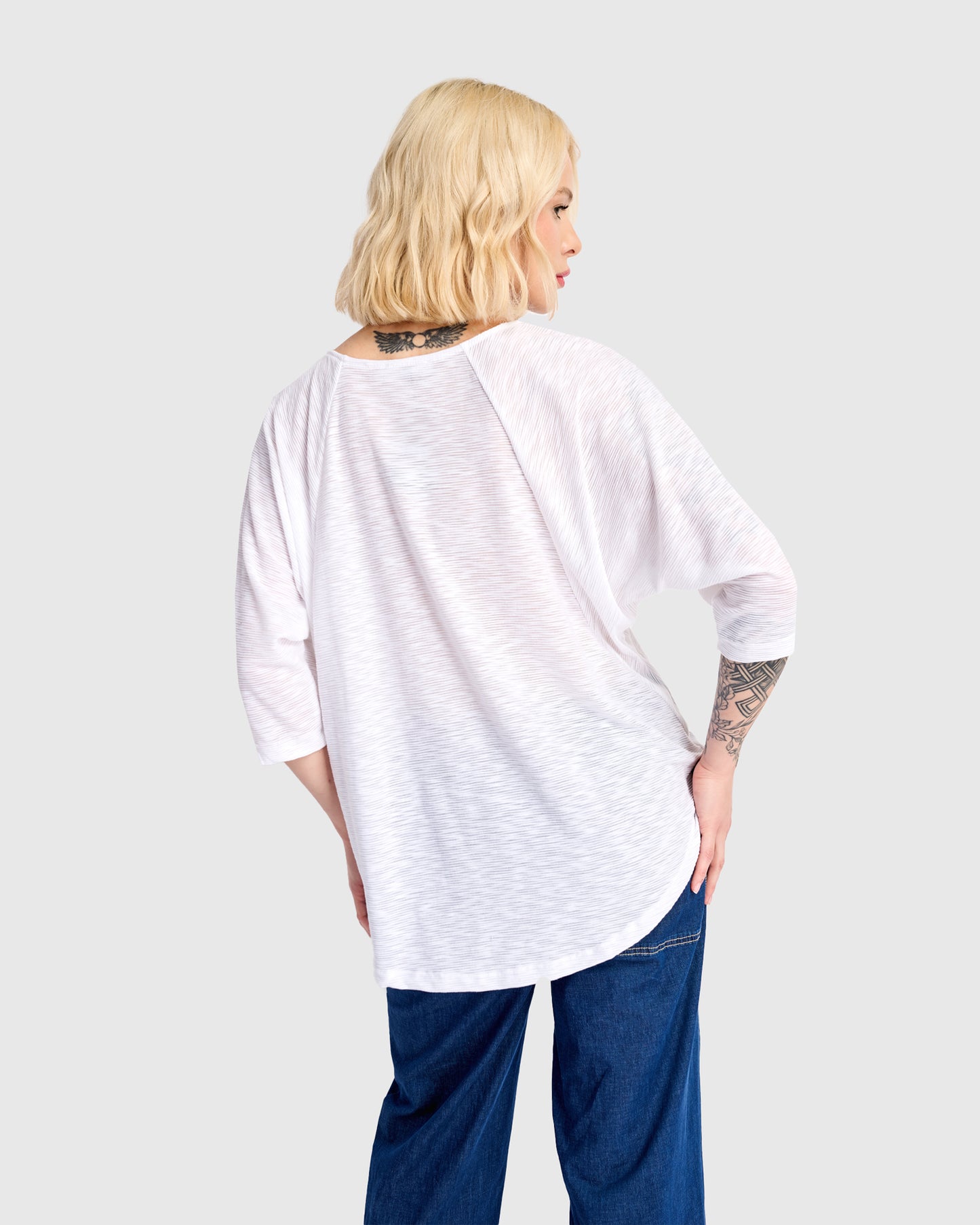 טוניקה חסידה לבנה ריבס