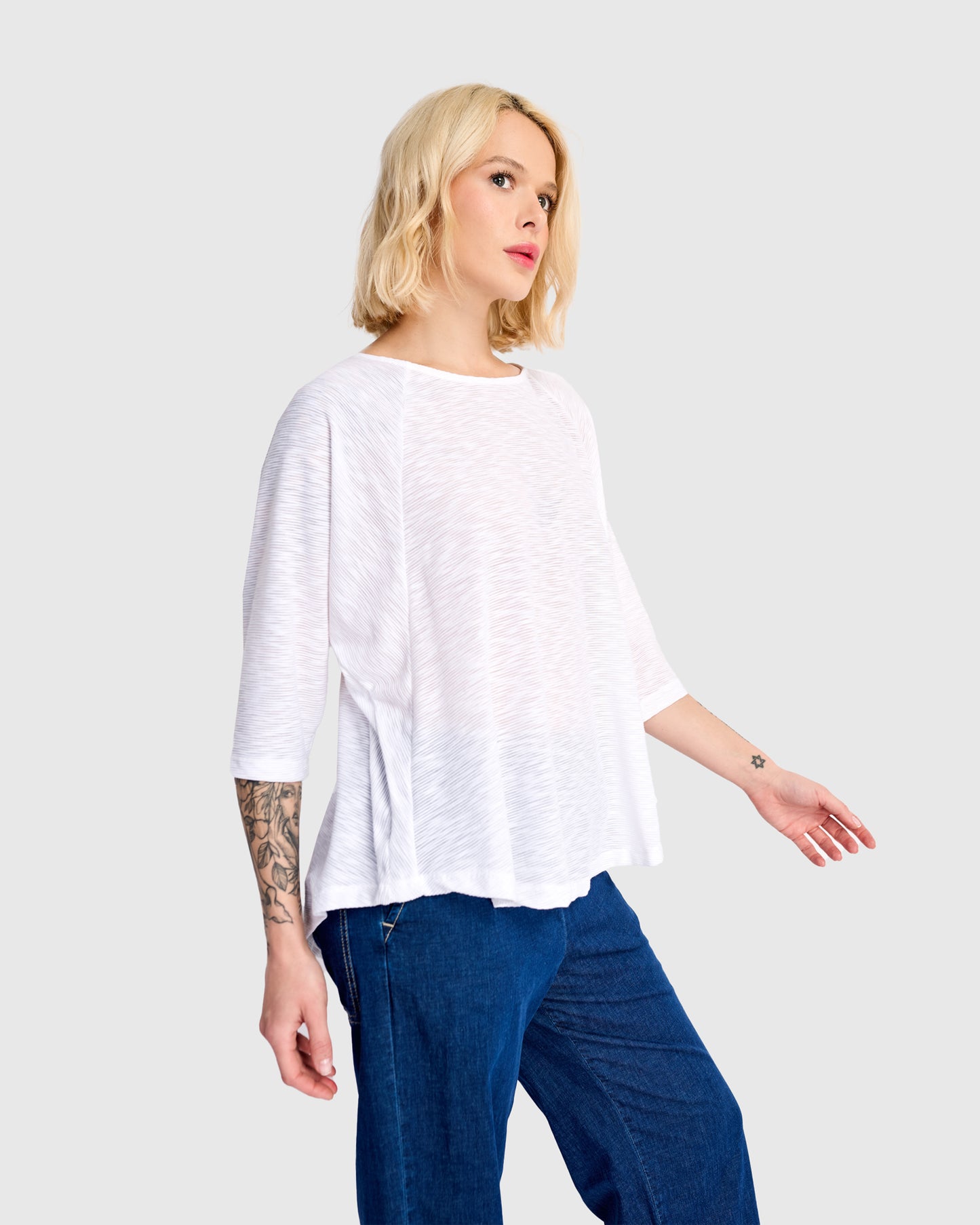 טוניקה חסידה לבנה ריבס