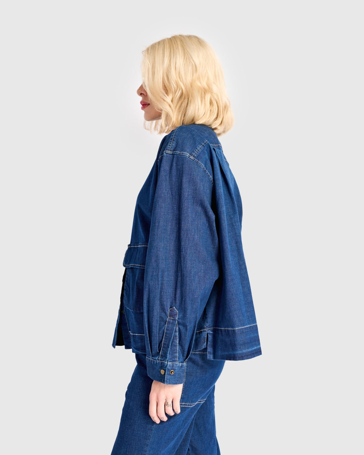 חולצה מולצחת ג'ינס