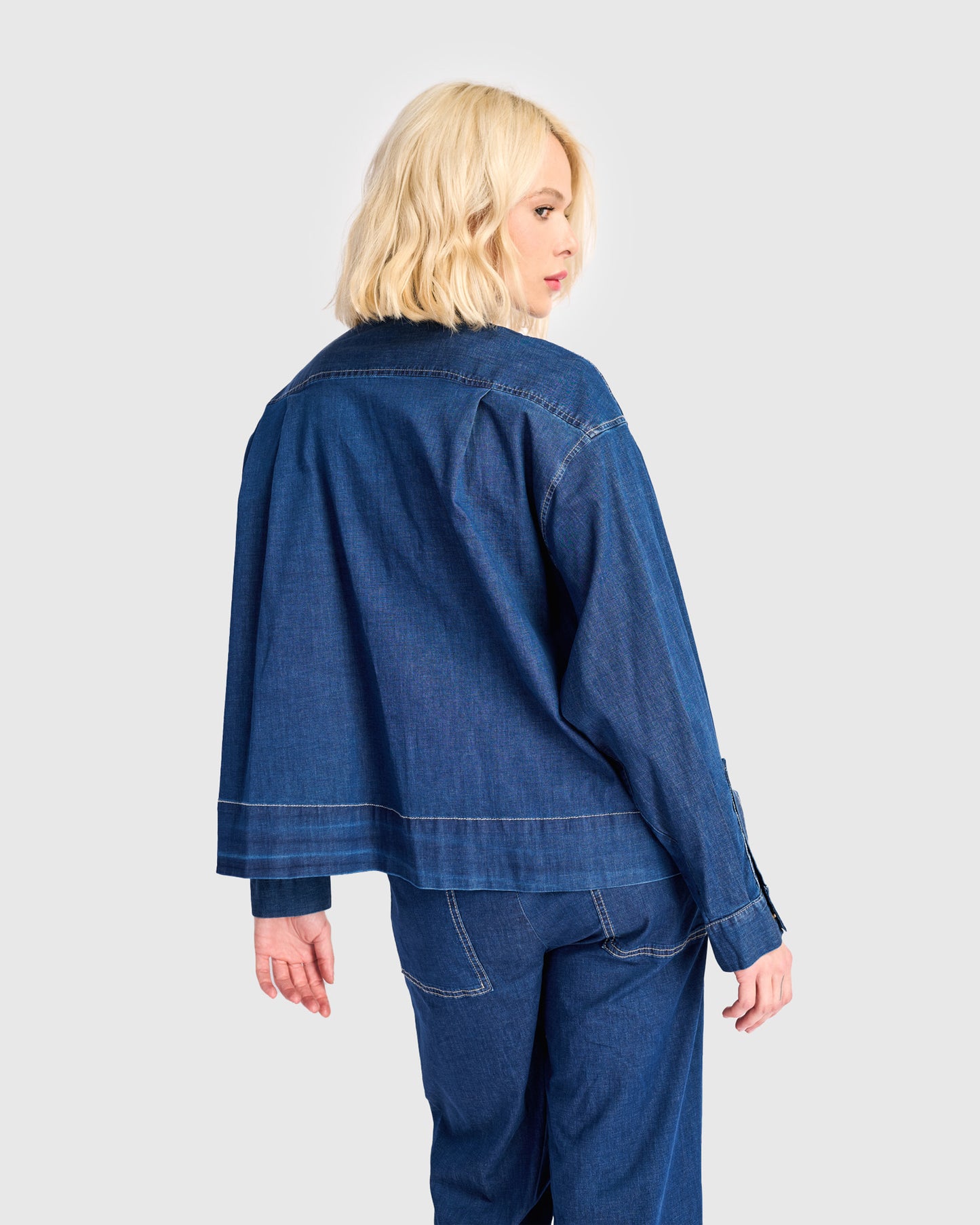 חולצה מולצחת ג'ינס