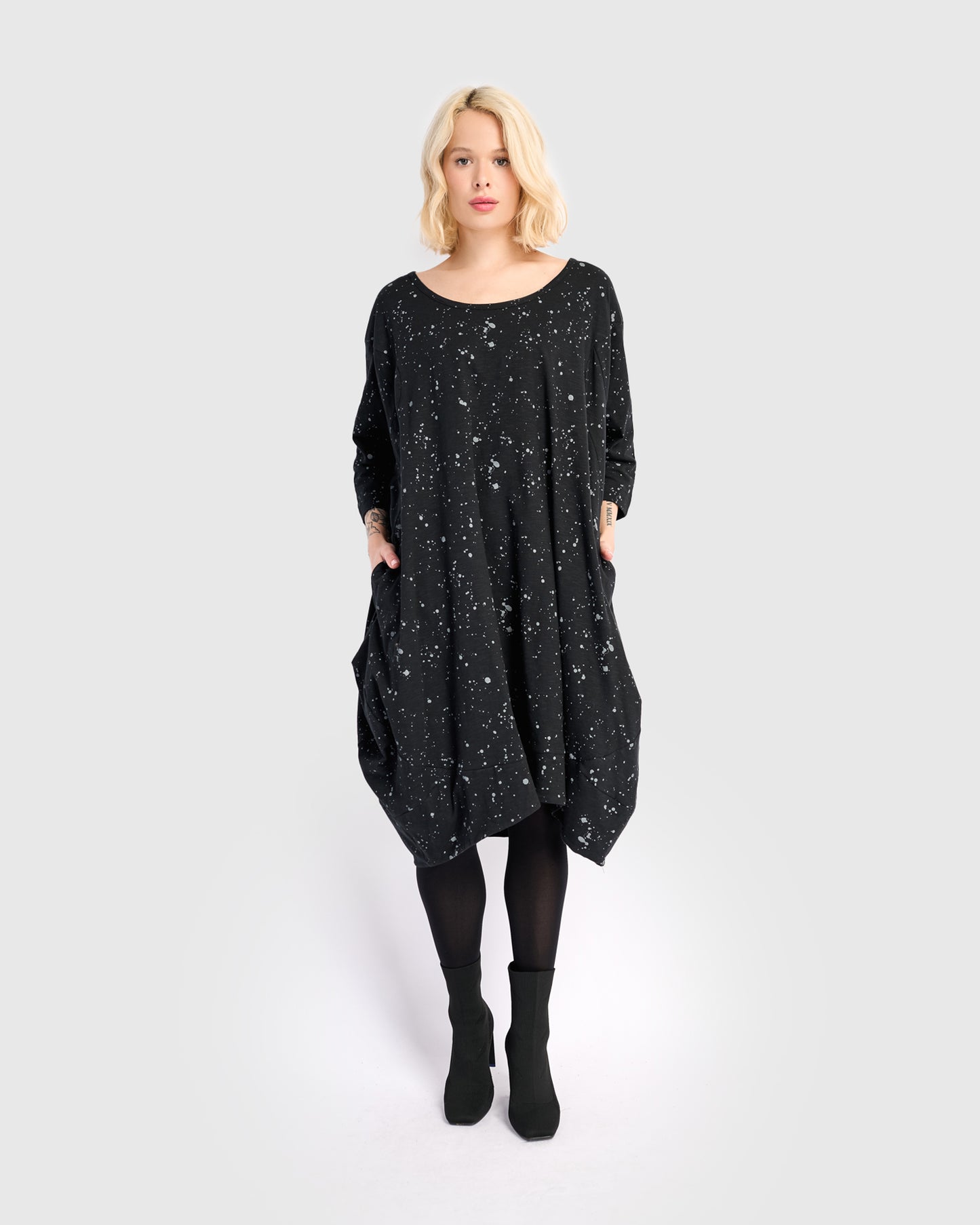 שמלה פריז כתמים